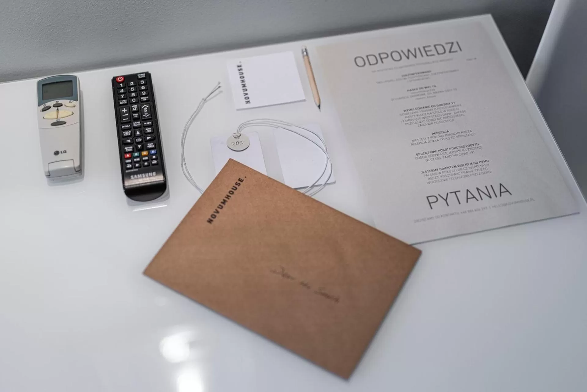 Logo/Certificate/Sign in NOVUMHOUSE - Straszewskiego