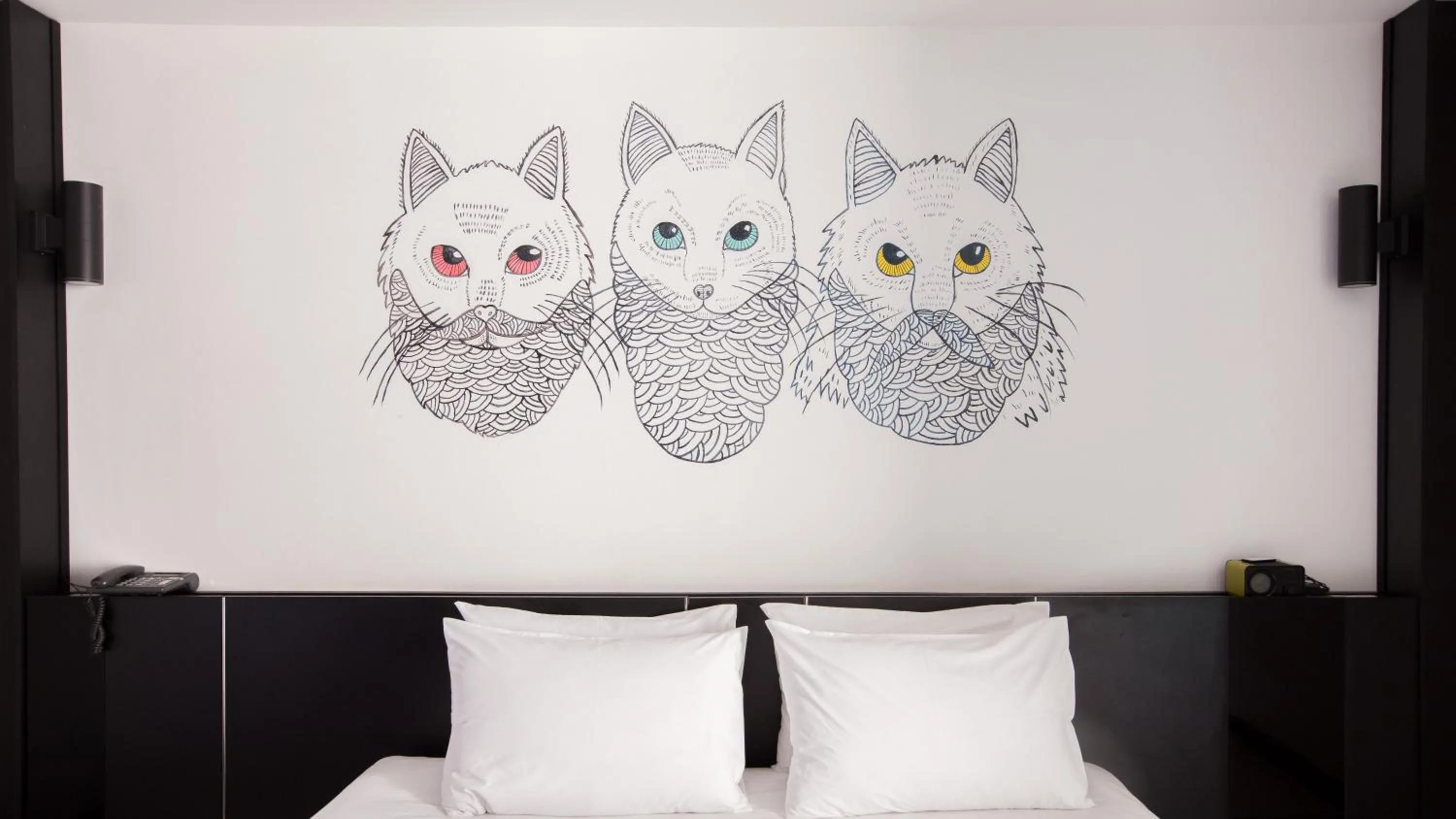 Bedroom, Bed in Pen Ta Hug Hotel