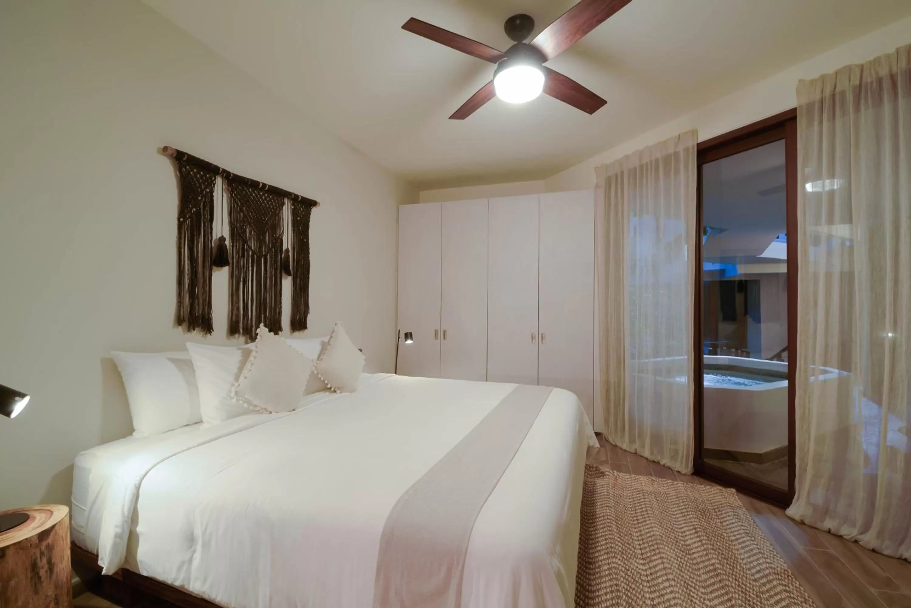 Bed in KASA Hotel Kuyen - Adults Only