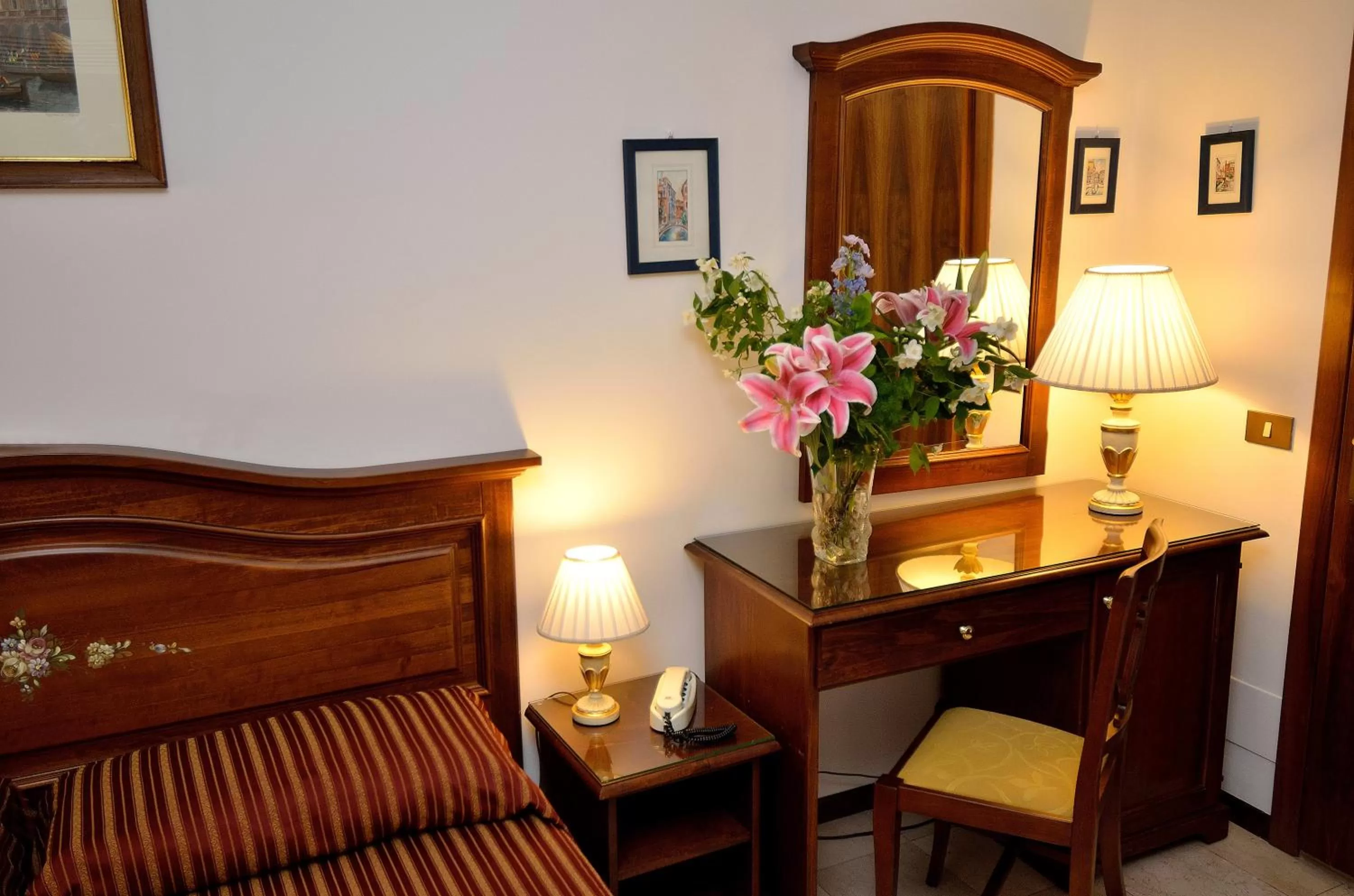 Seating area in Hotel Orion