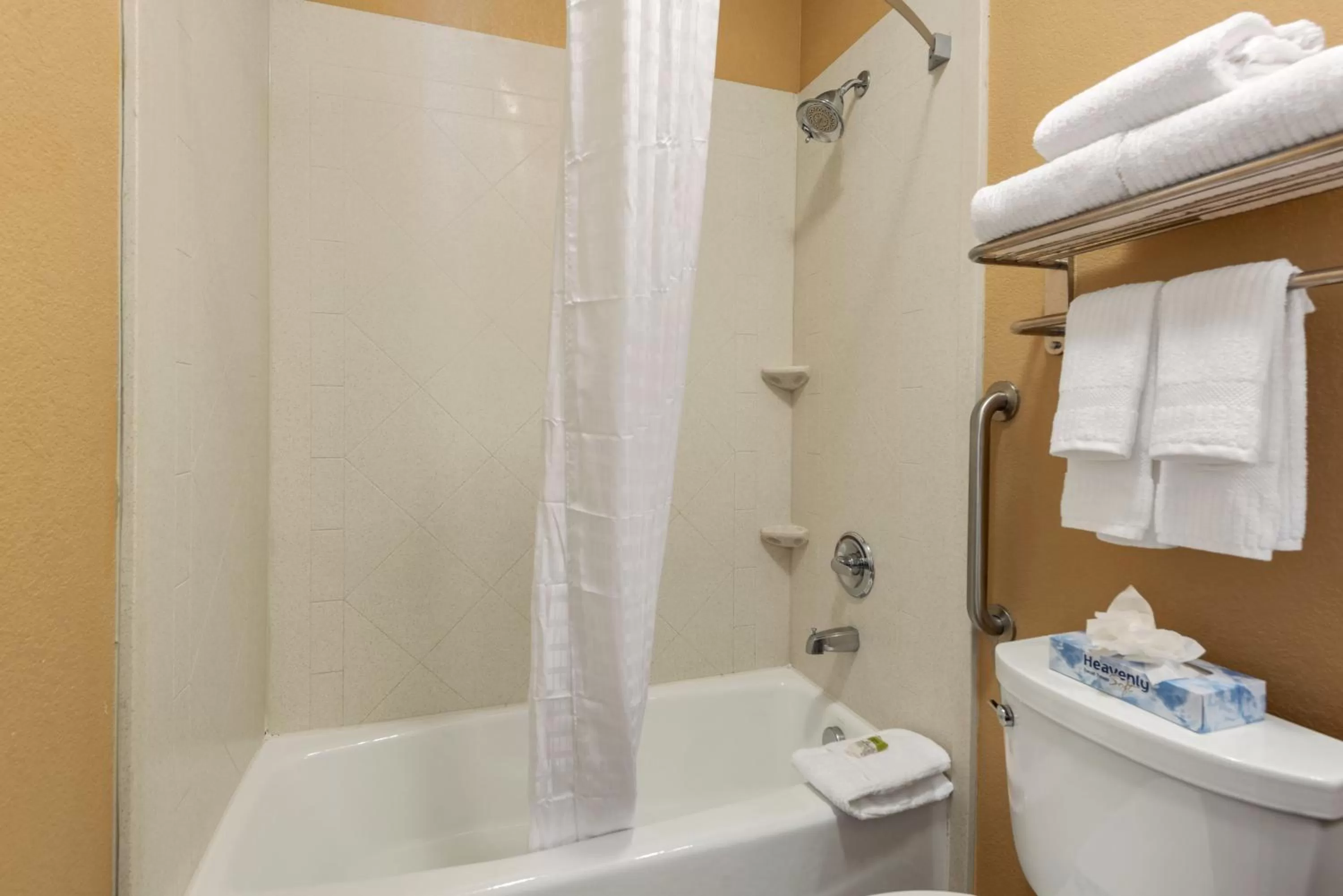Bathroom in Extended Stay America Suites - Bartlesville - Hwy 75