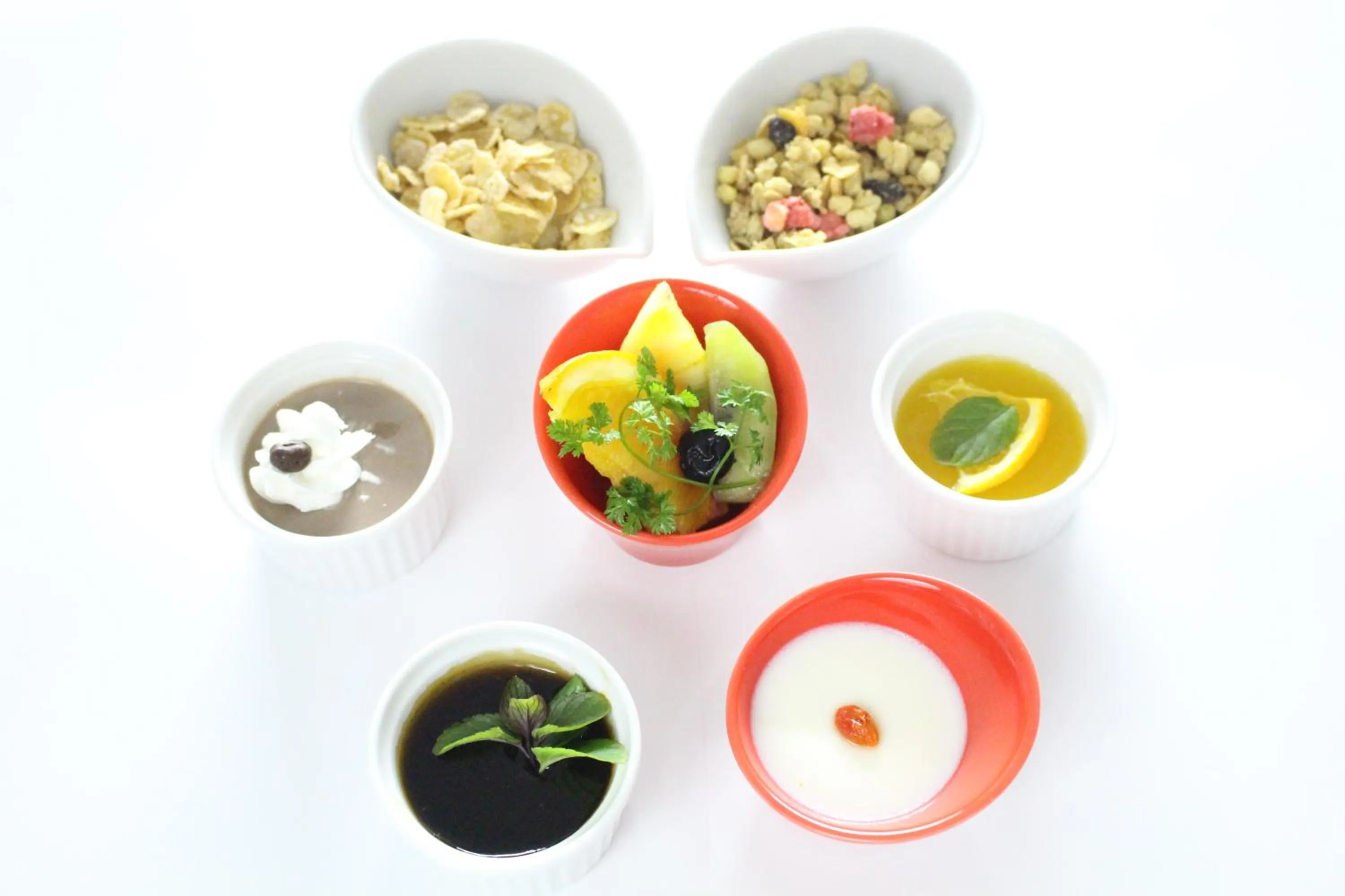 Food and drinks in KOKO HOTEL Tsukiji Ginza