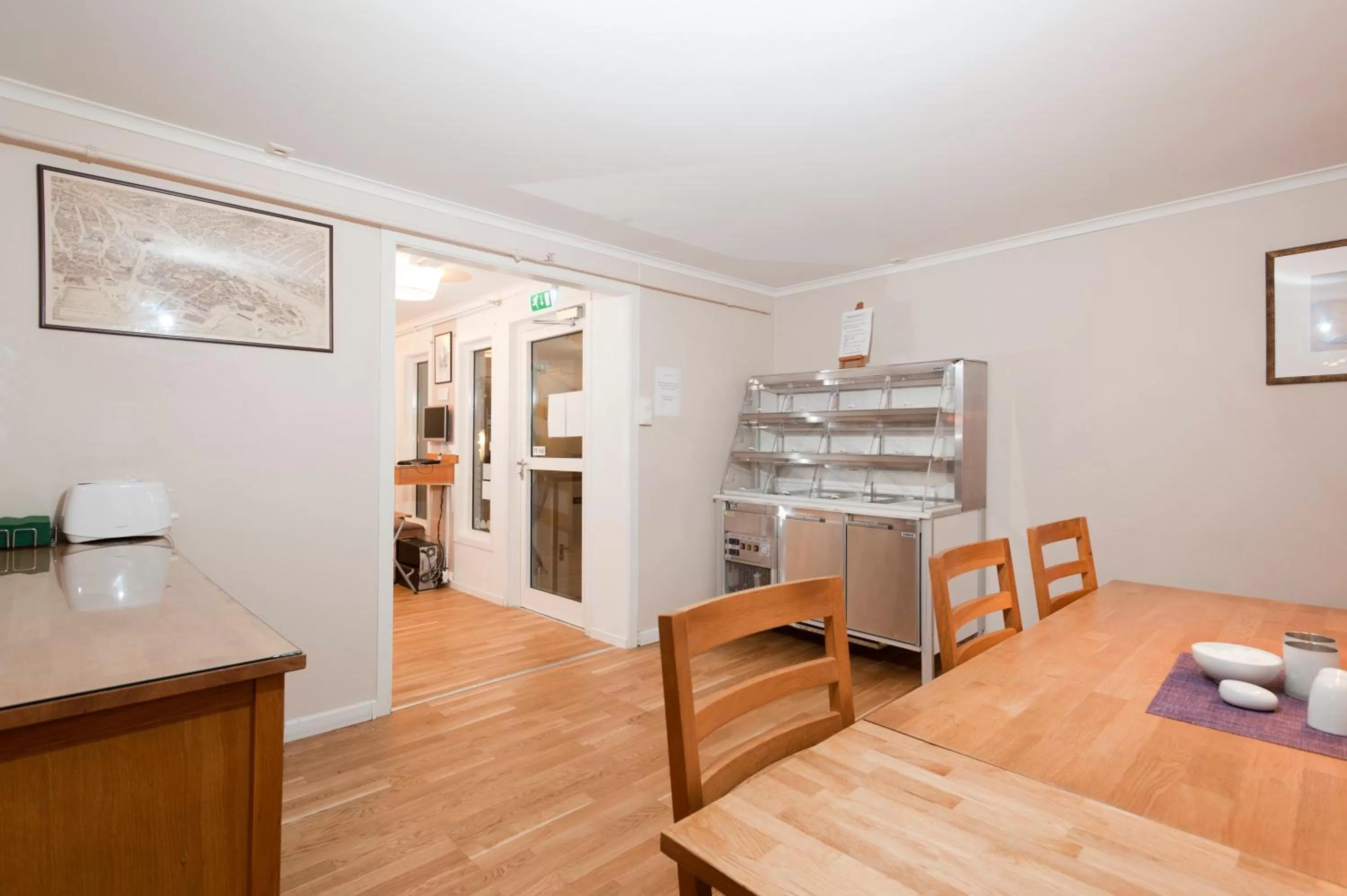 Restaurant/places to eat in Stavanger Bed & Breakfast