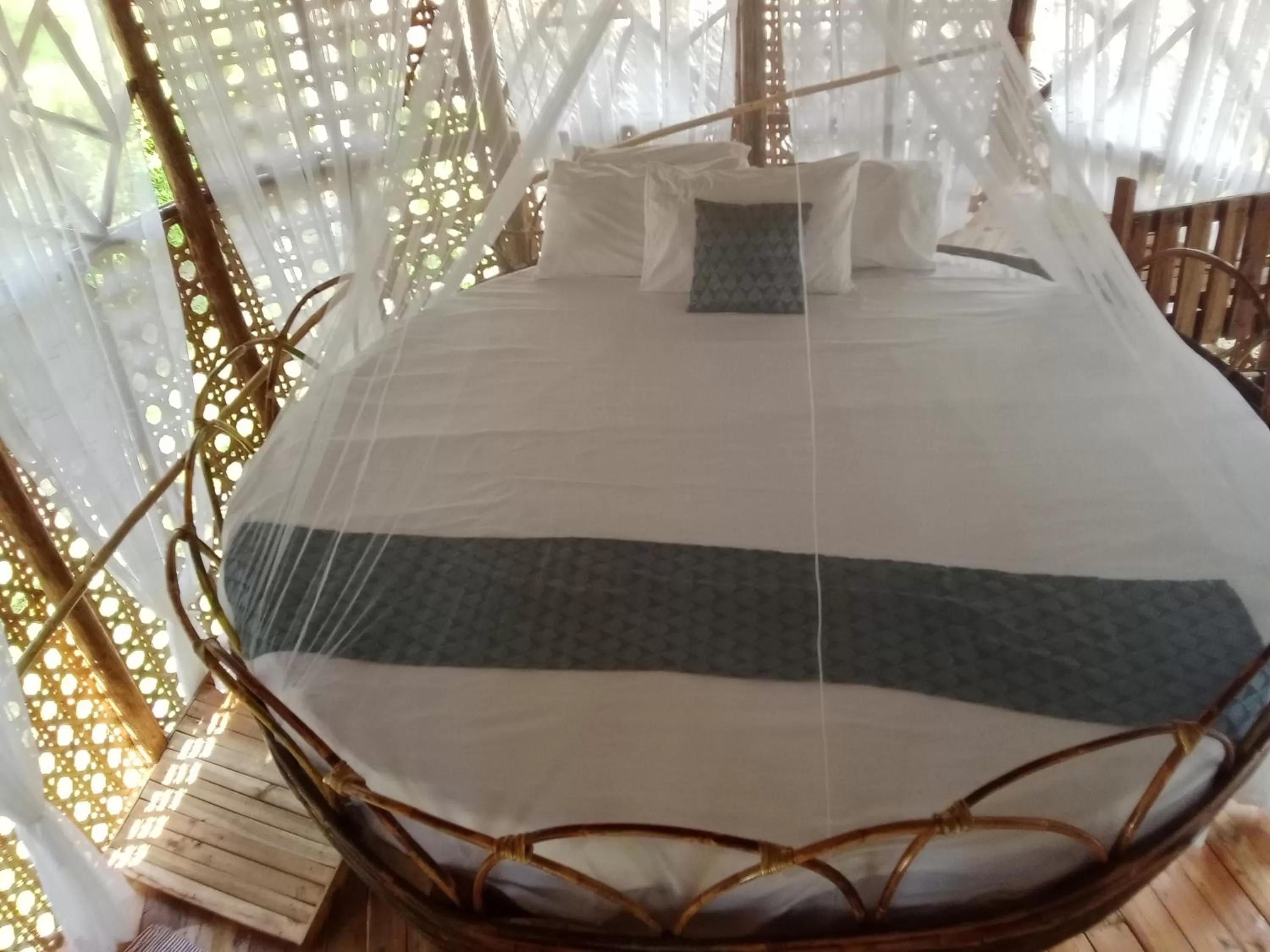 Bed in Prince John beachfront cottages and Restaurant