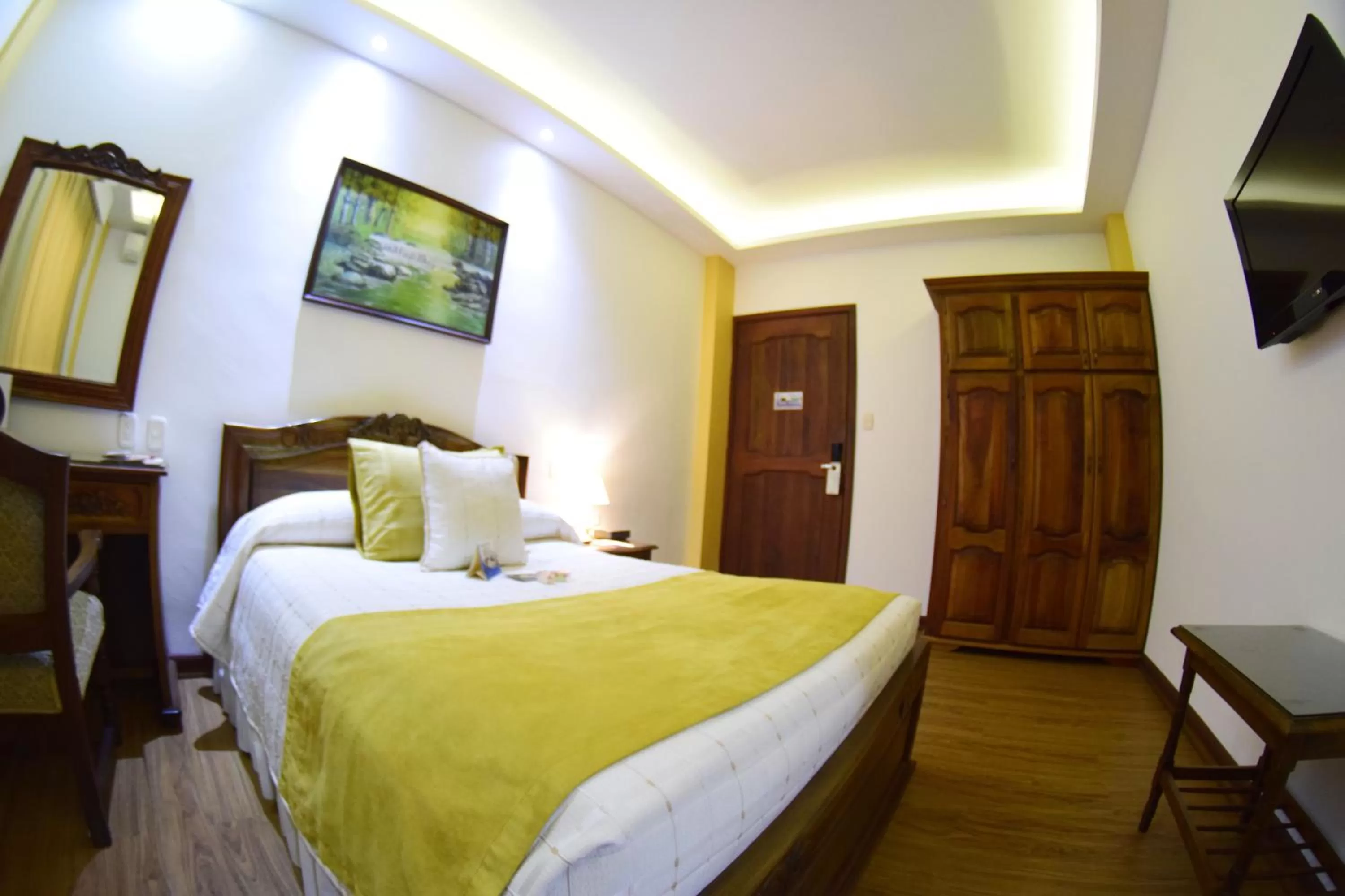 Property building, Bed in El Gran Hotel de Pereira
