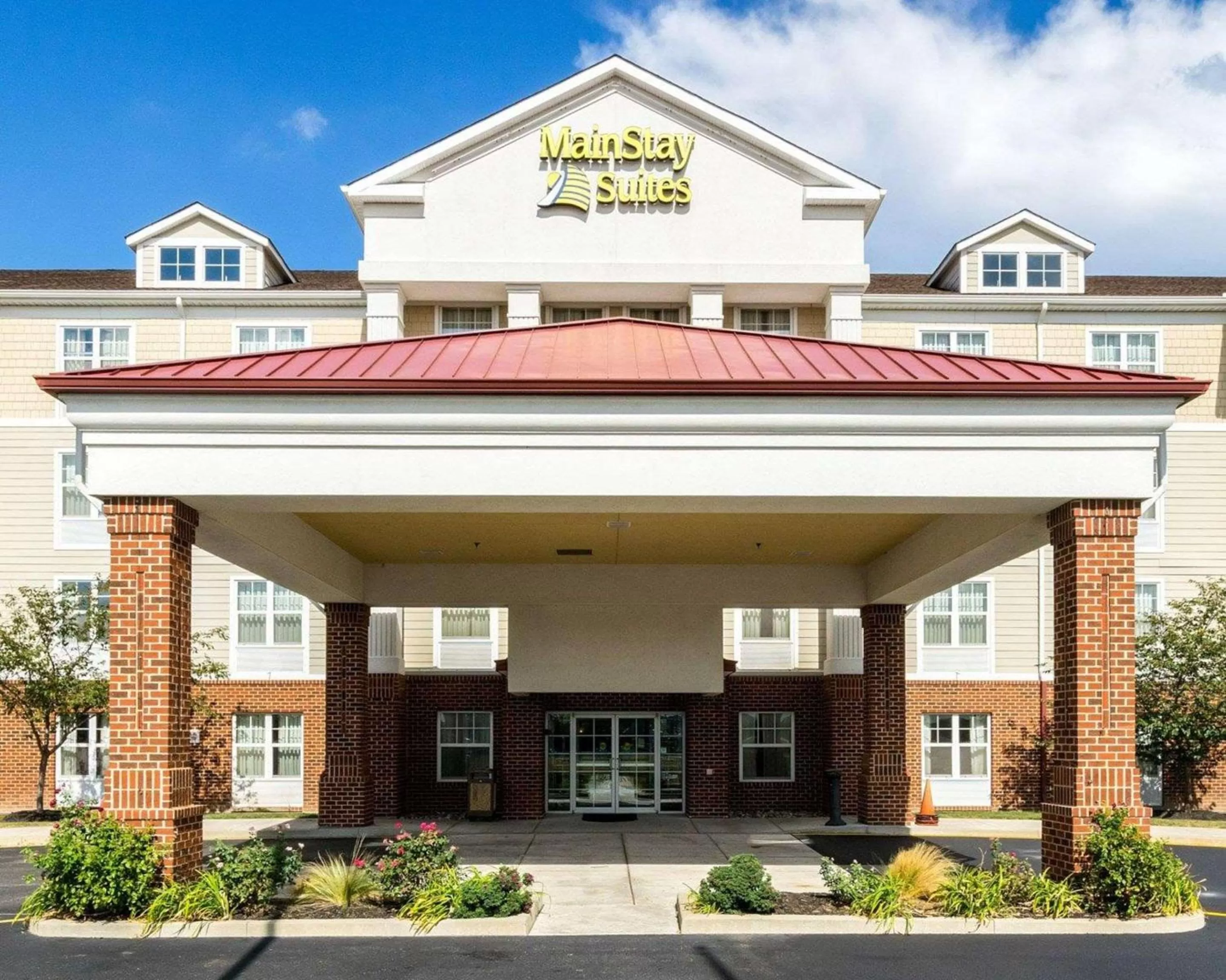 Property building in Mainstay Suites Dover