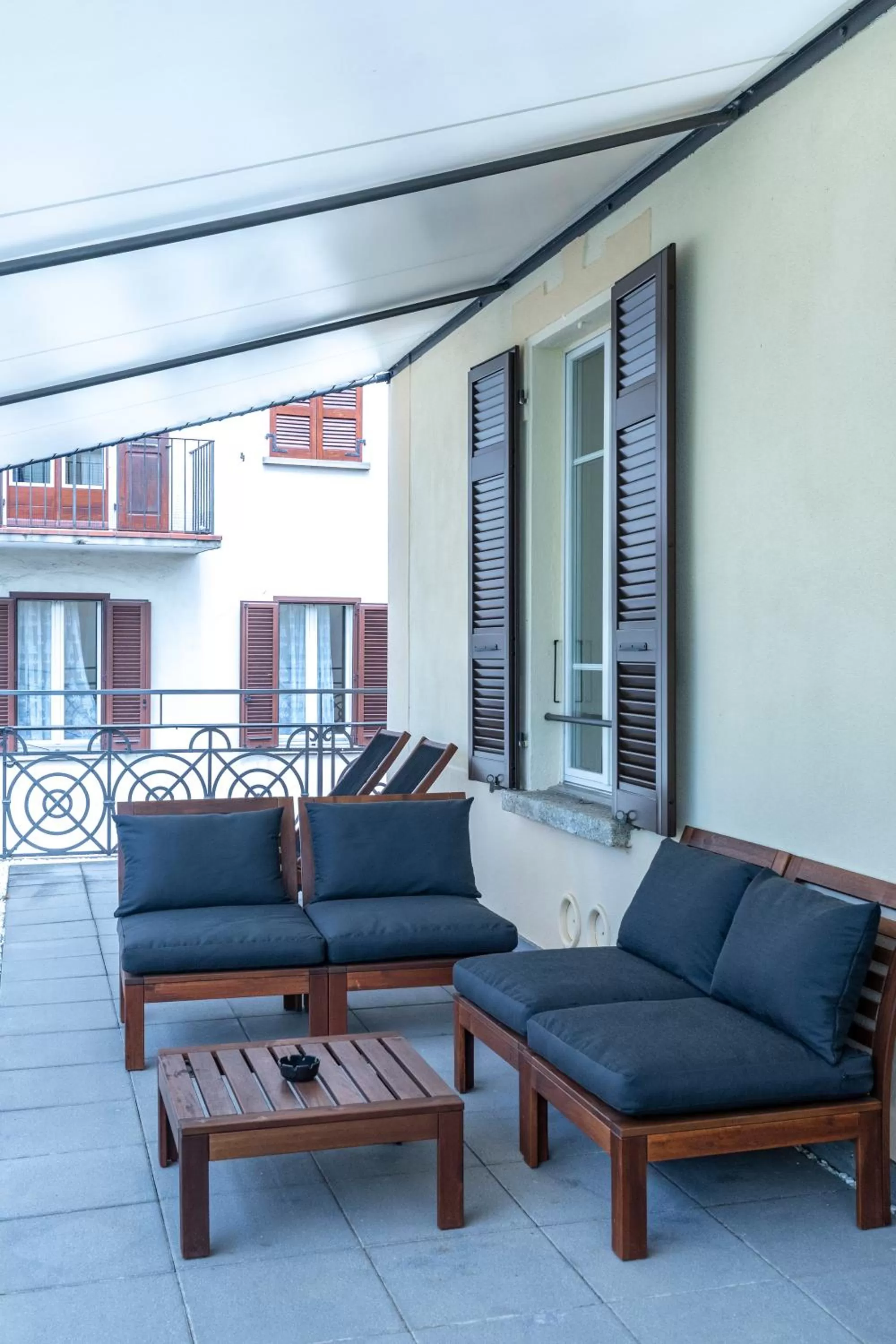 Balcony/Terrace in Lac Hotel