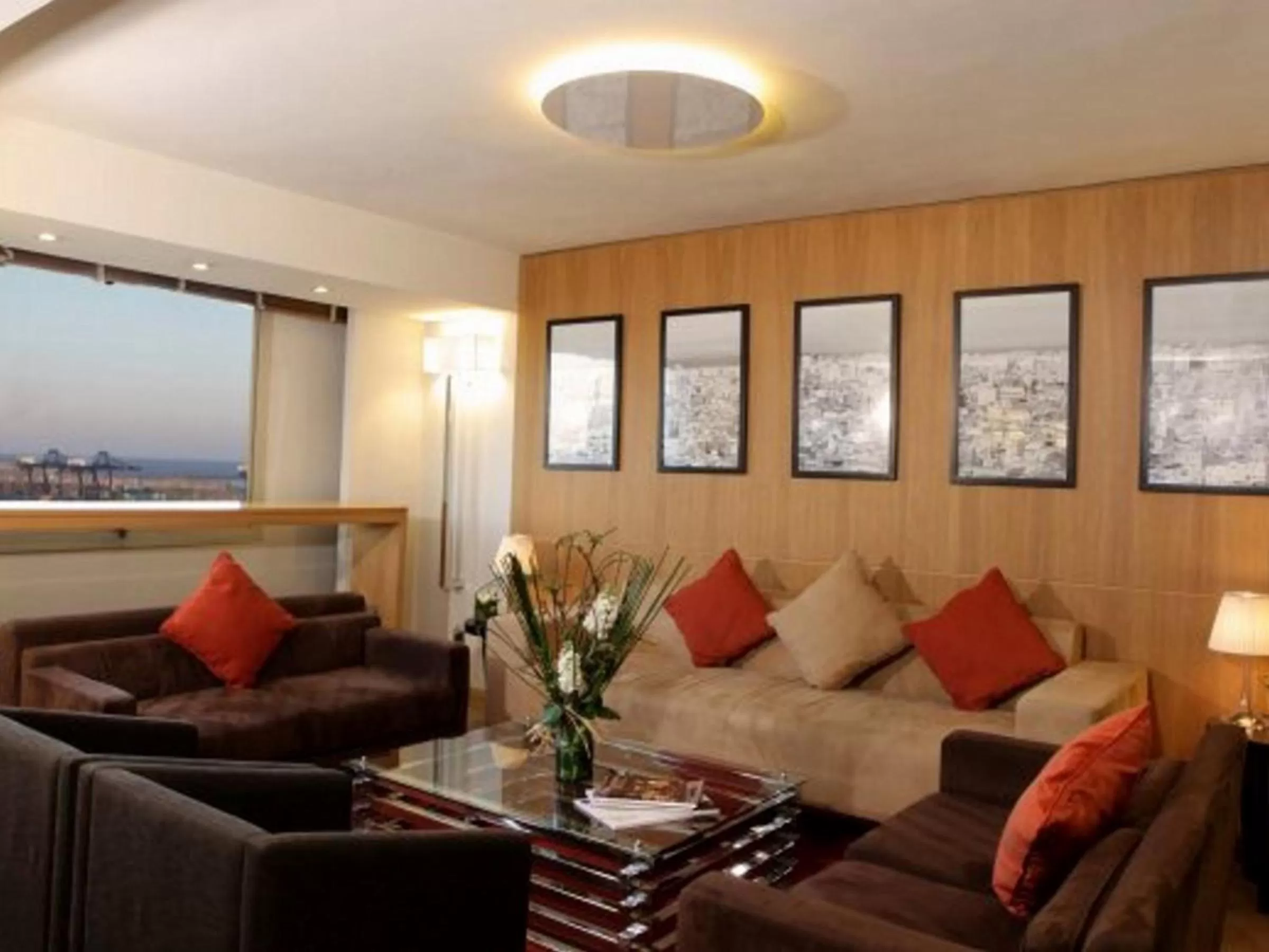 Lounge or bar, Seating Area in Hôtel Farah Casablanca