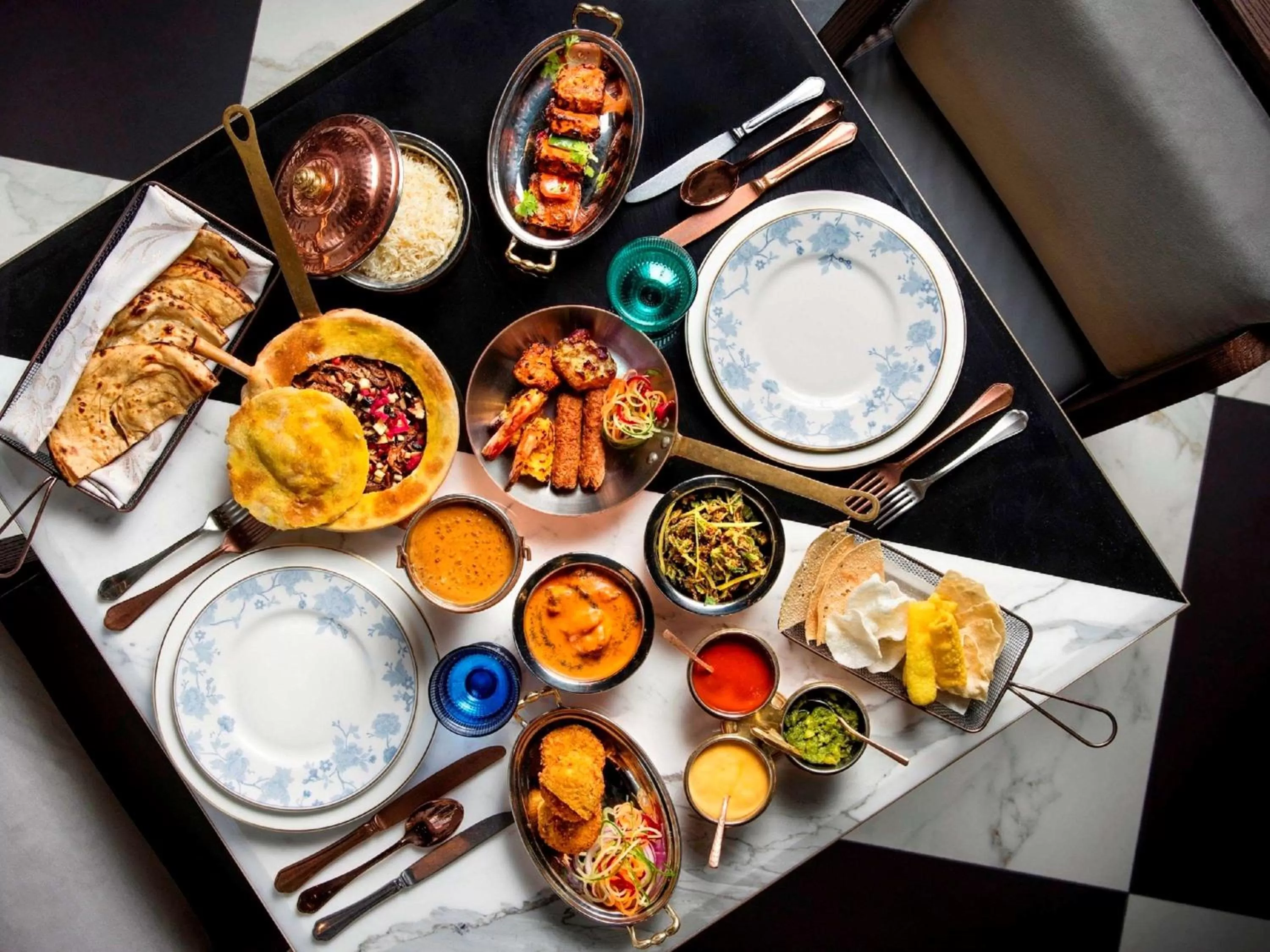 Restaurant/places to eat in Fairmont The Palm