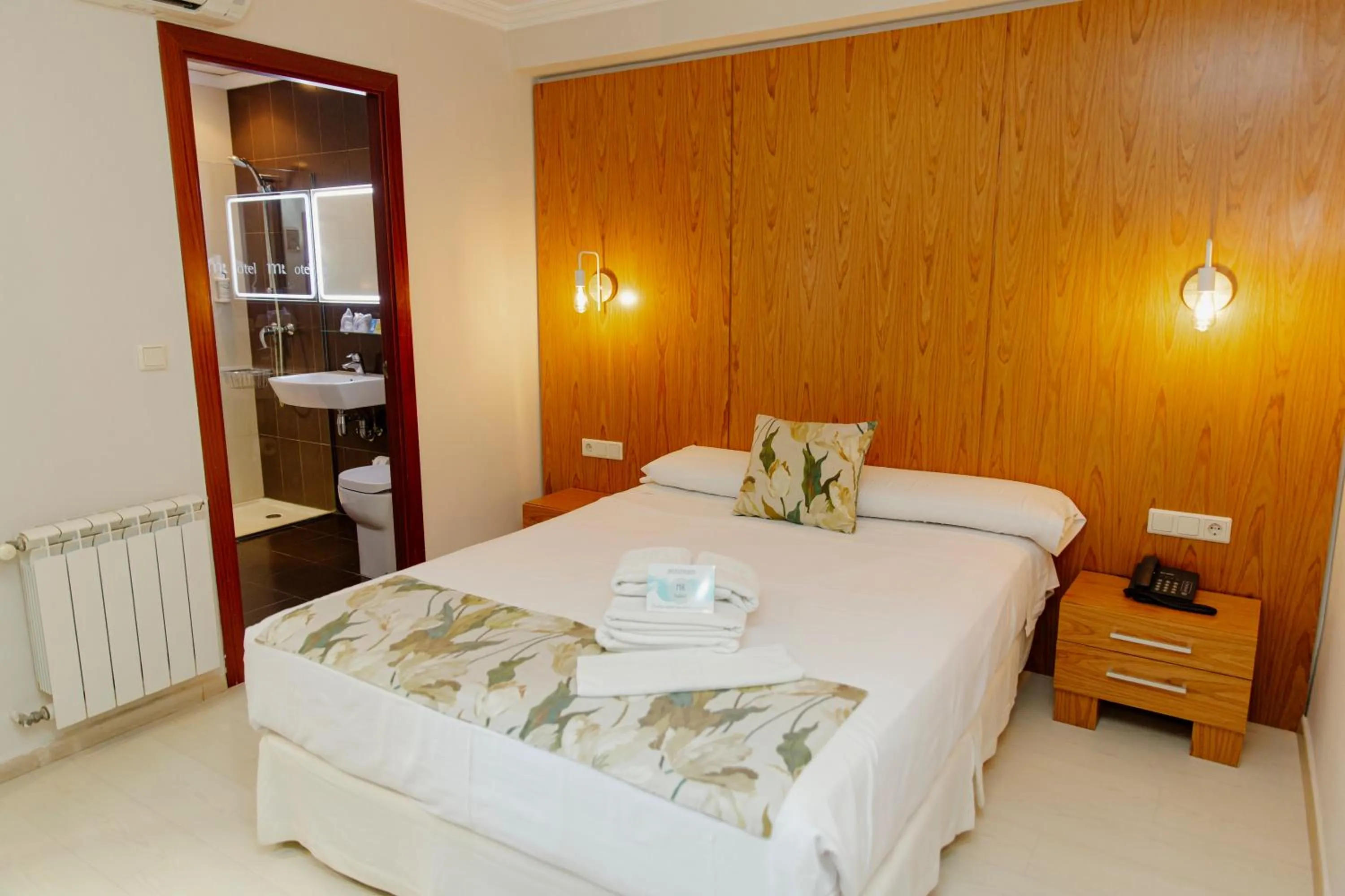 Bed in Hotel MR Costa Blanca