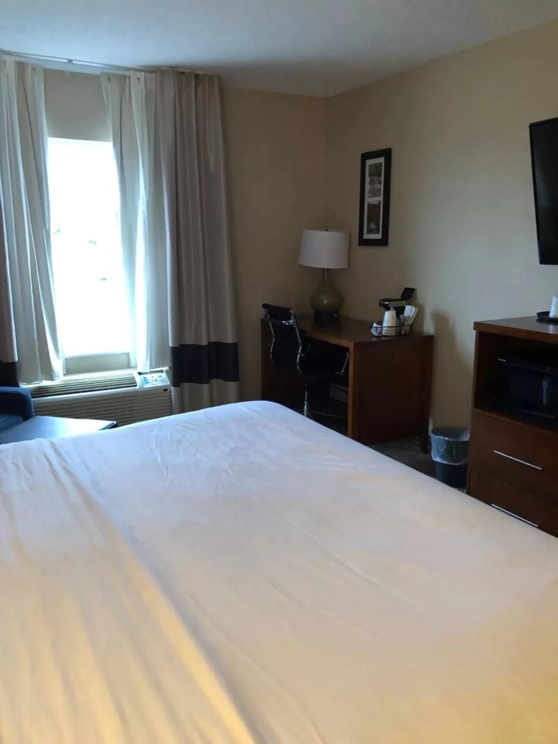 Bed in Wingate by Wyndham Grove City