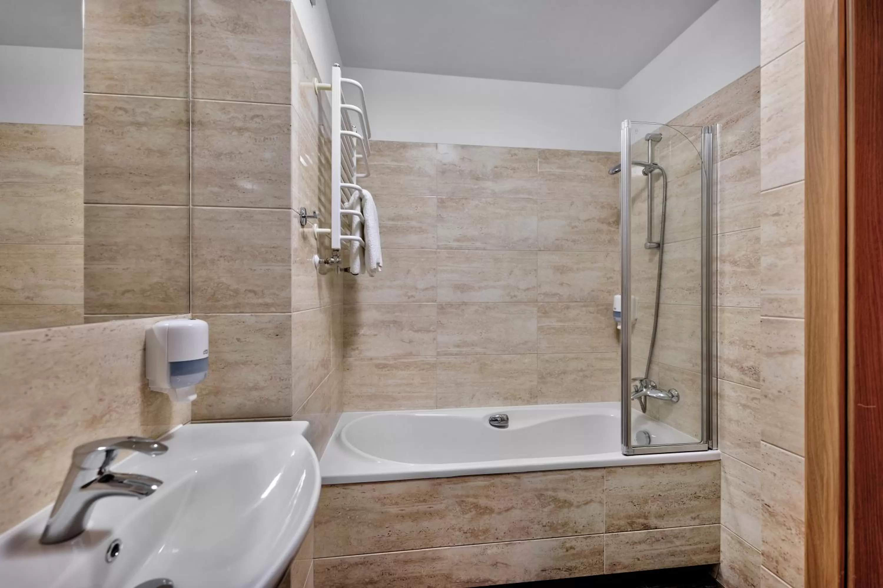 Shower in Hotel Leśny