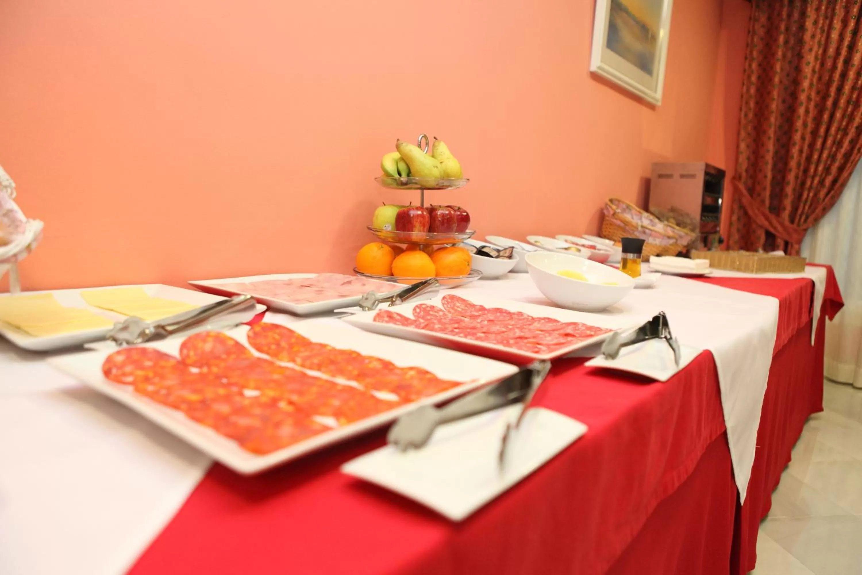 Restaurant/places to eat in Chaikana