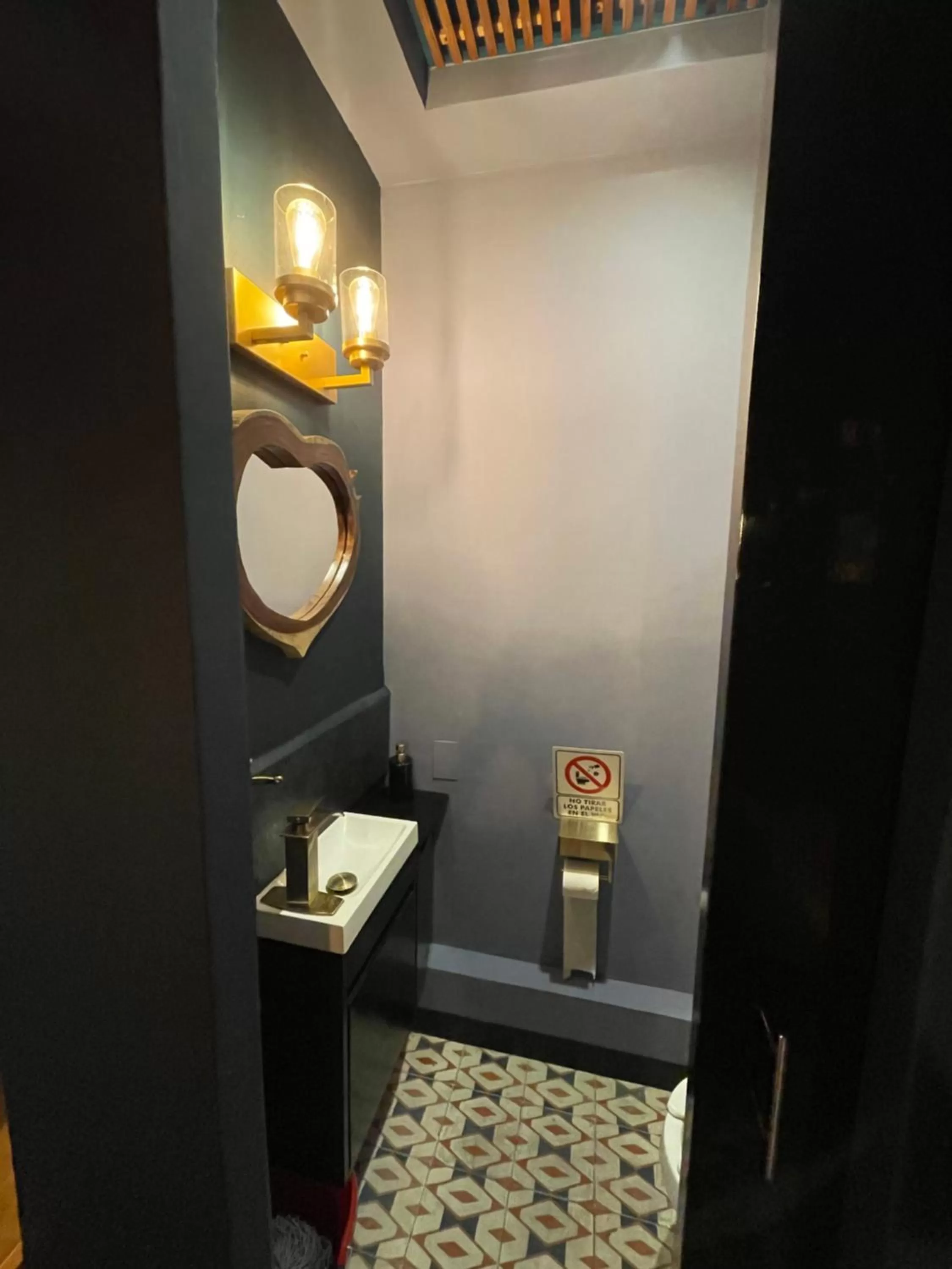 Restaurant/places to eat in Suites Cárdon