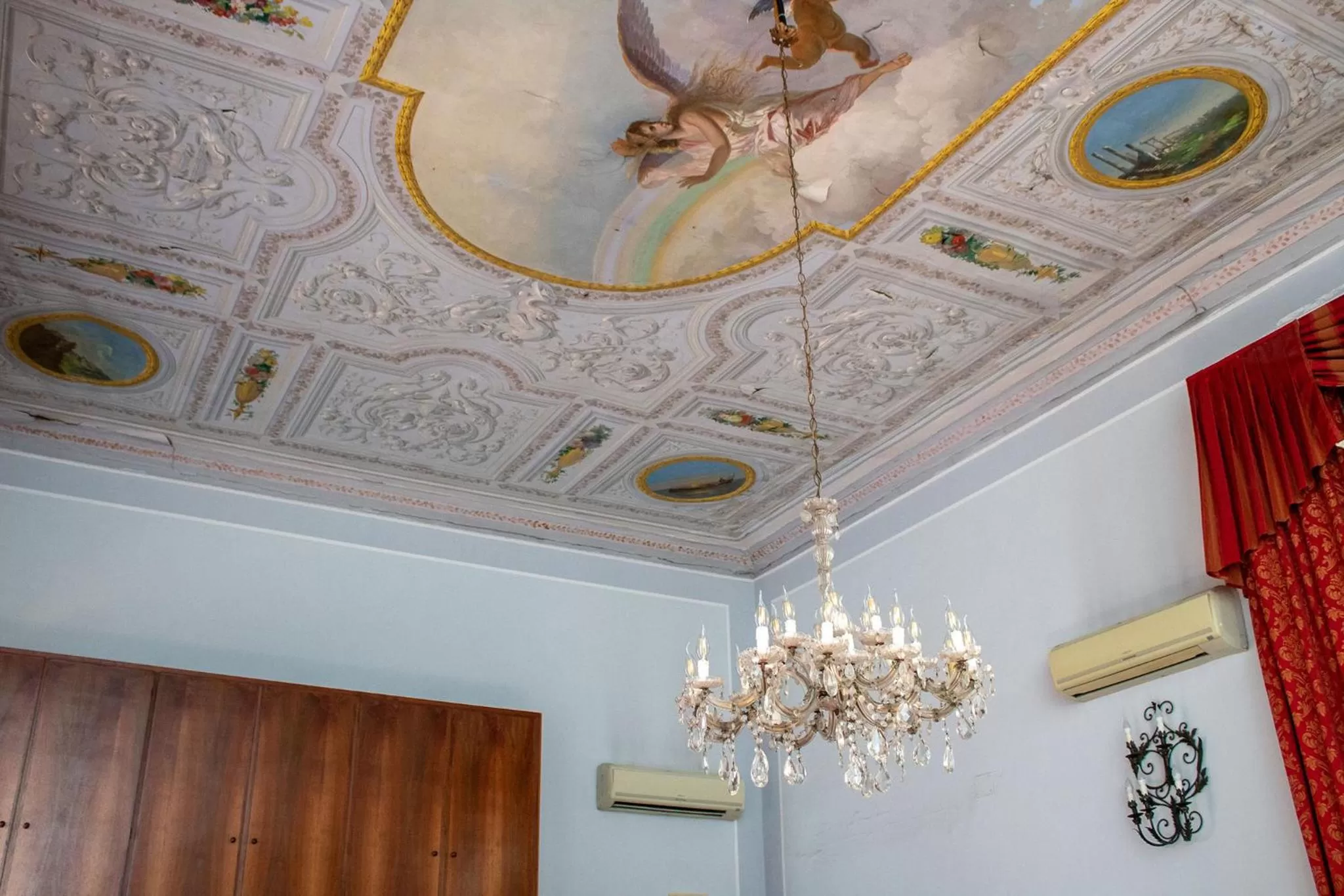 Decorative detail in Le Stanze Del Vicerè Boutique Hotel