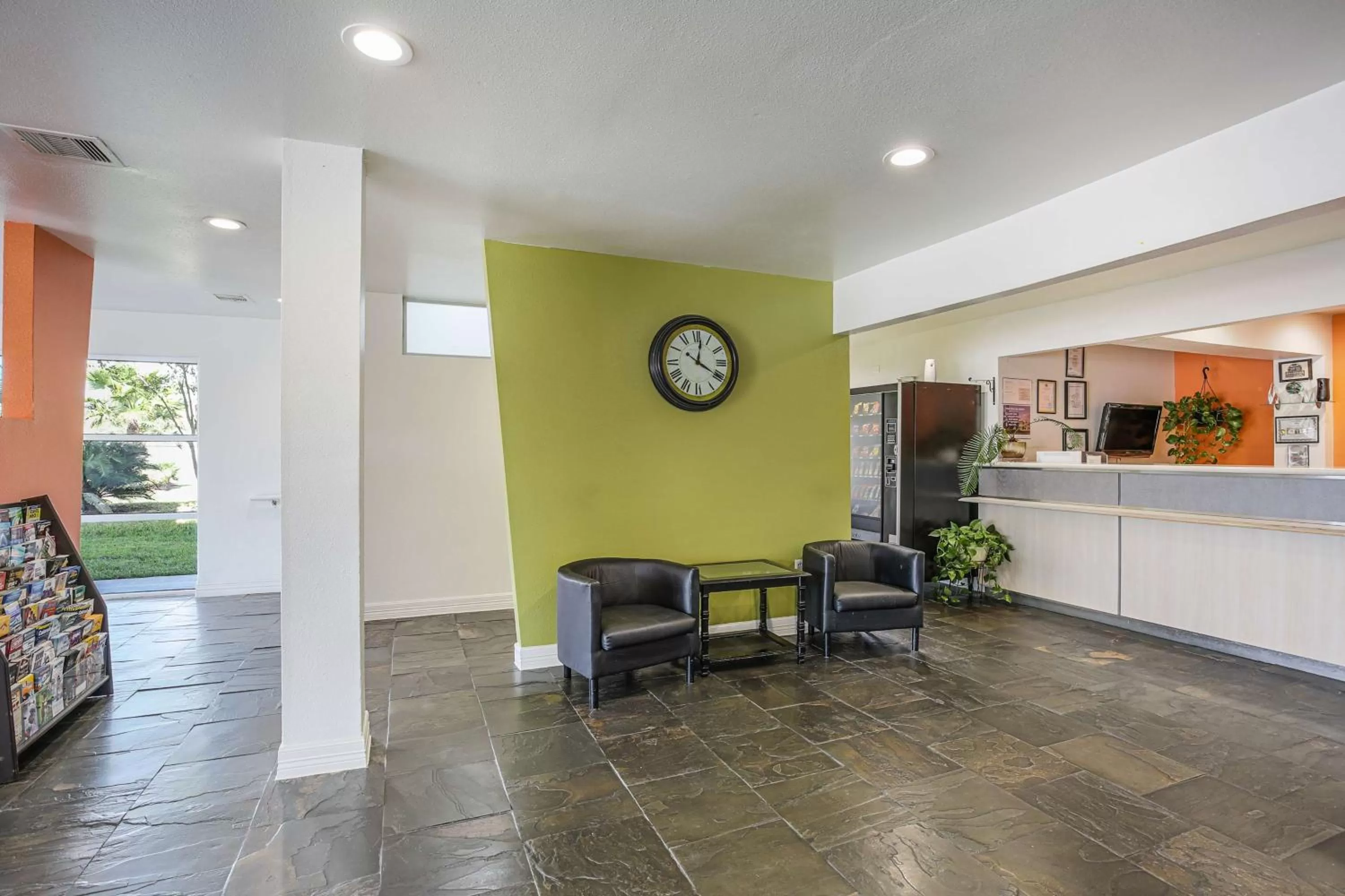 Library in Motel 6-Pasadena, TX