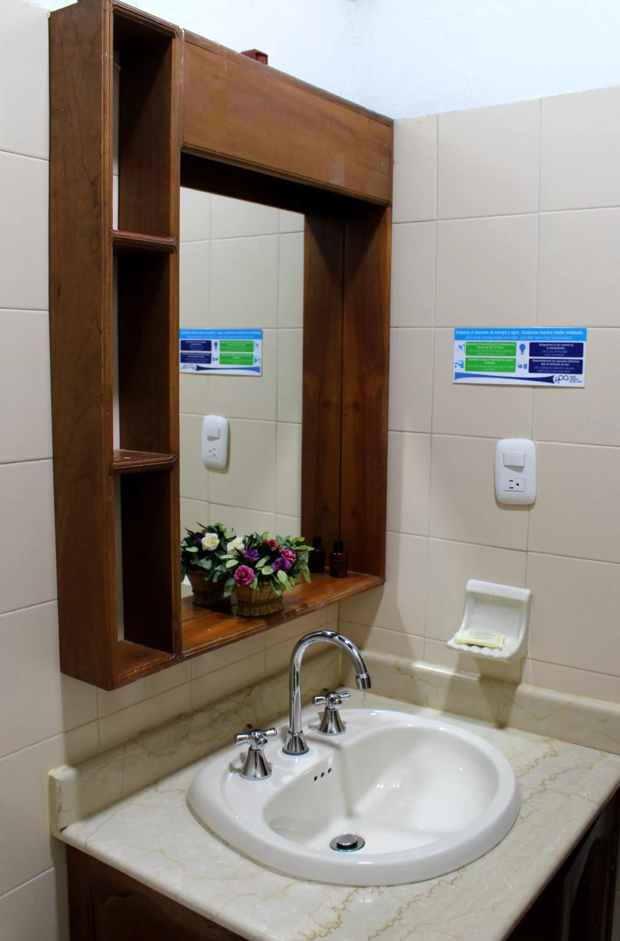 Bathroom in Hotel Refugio Pozo Azul