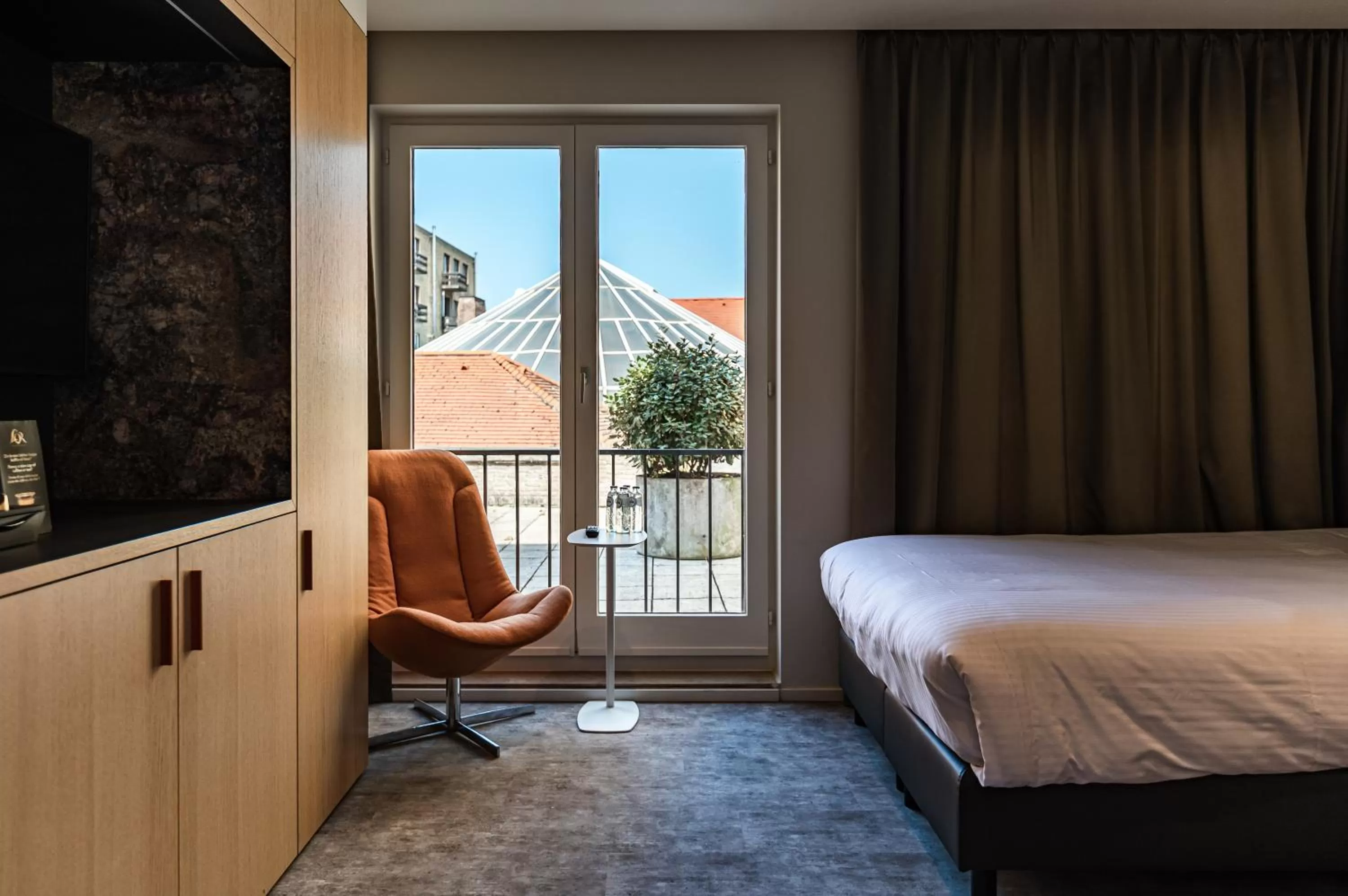 Photo of the whole room, Bed in Hotel Le Bois De Bruges