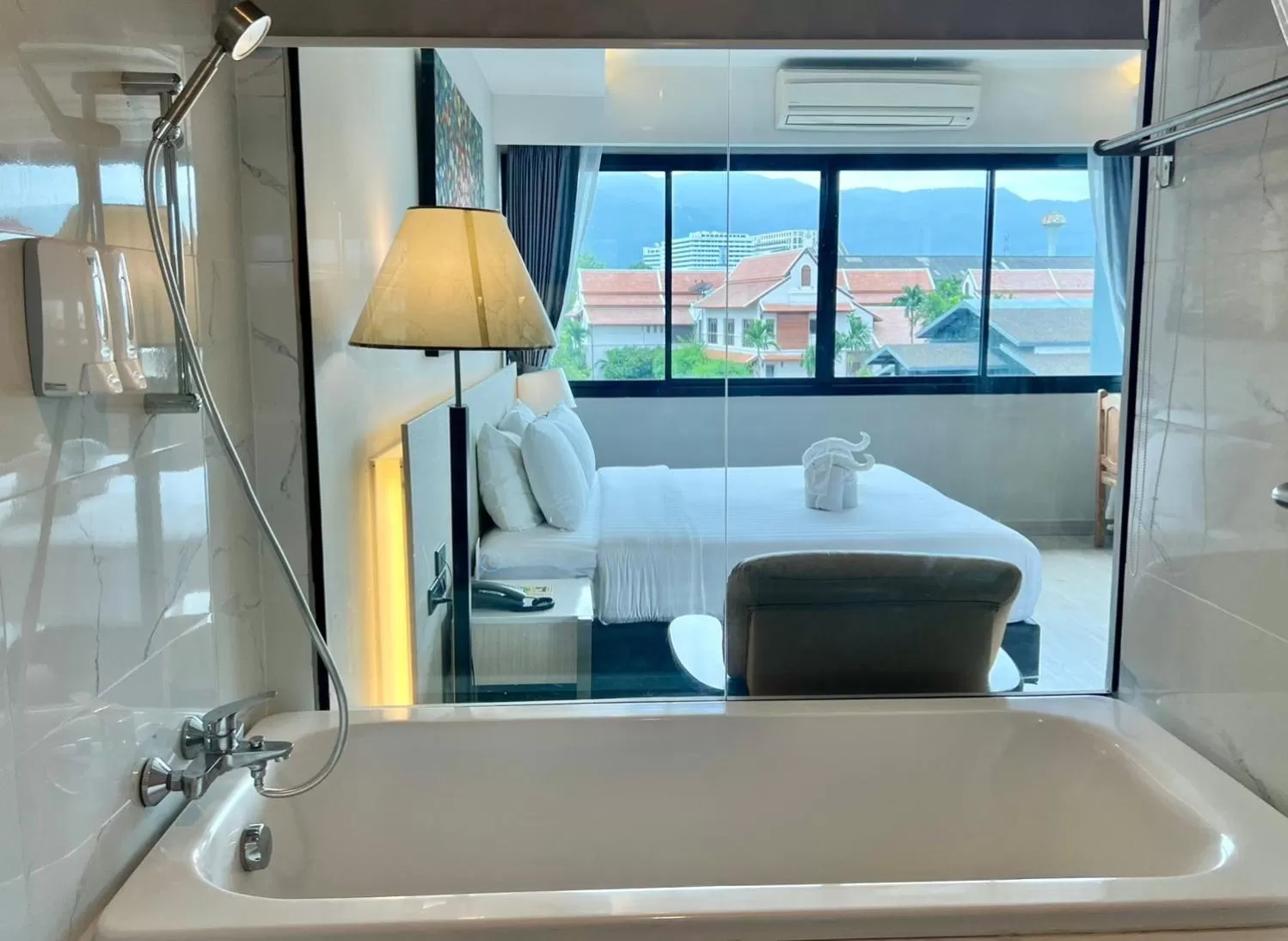 Bed in Le Naview @Prasingh