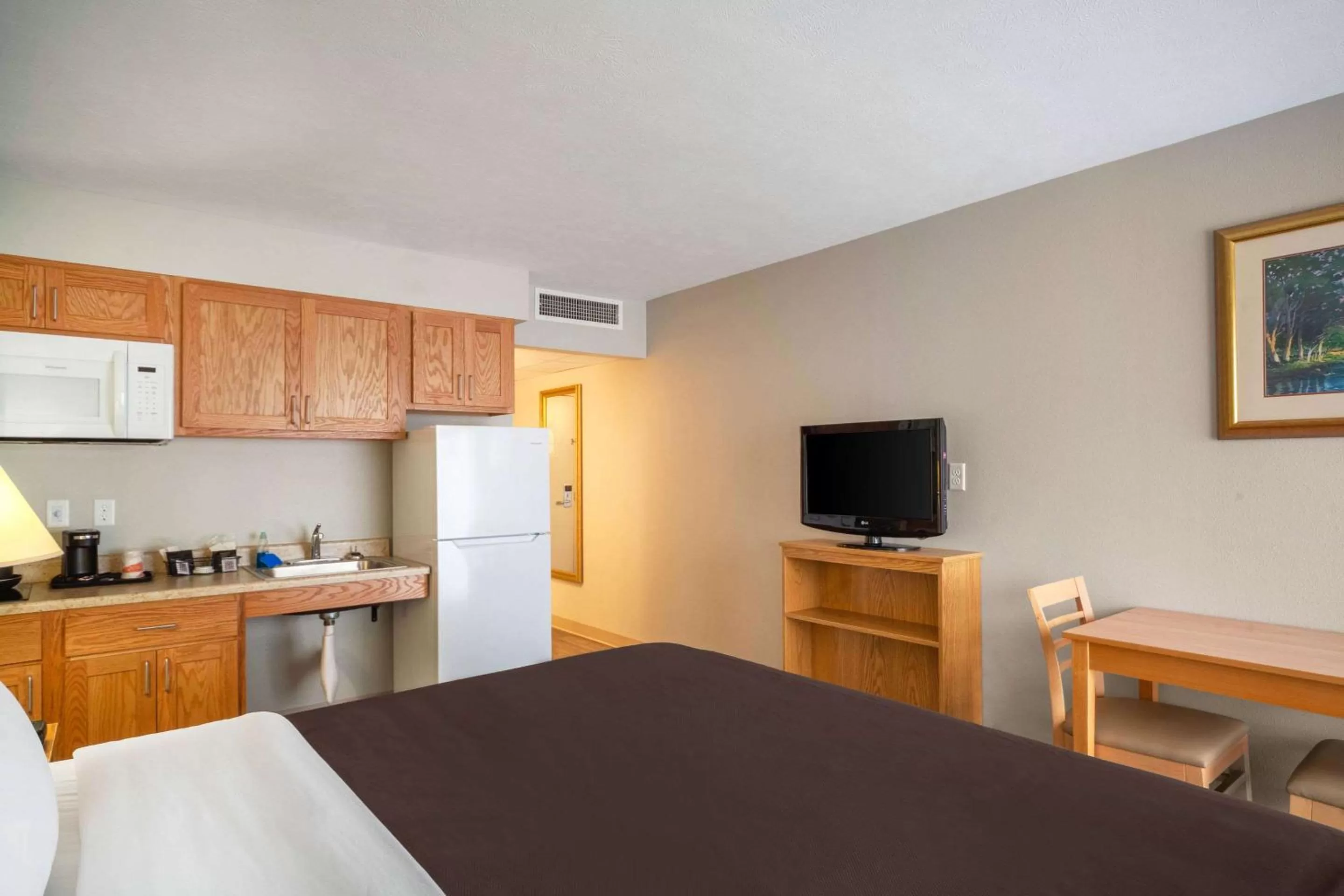 Bedroom, Bed in Suburban Studios I-80 Grand Island