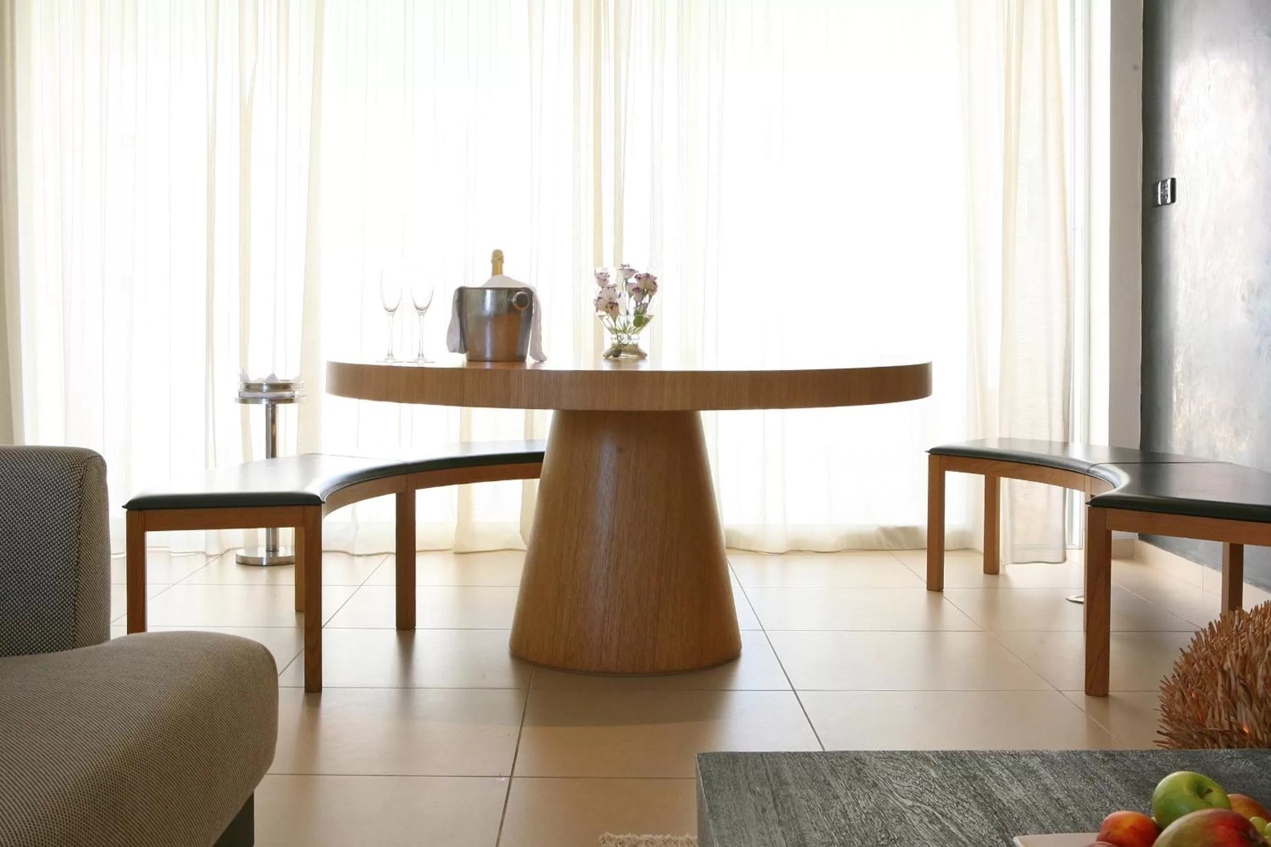 Coffee/tea facilities in Napa Mermaid Hotel & Suites