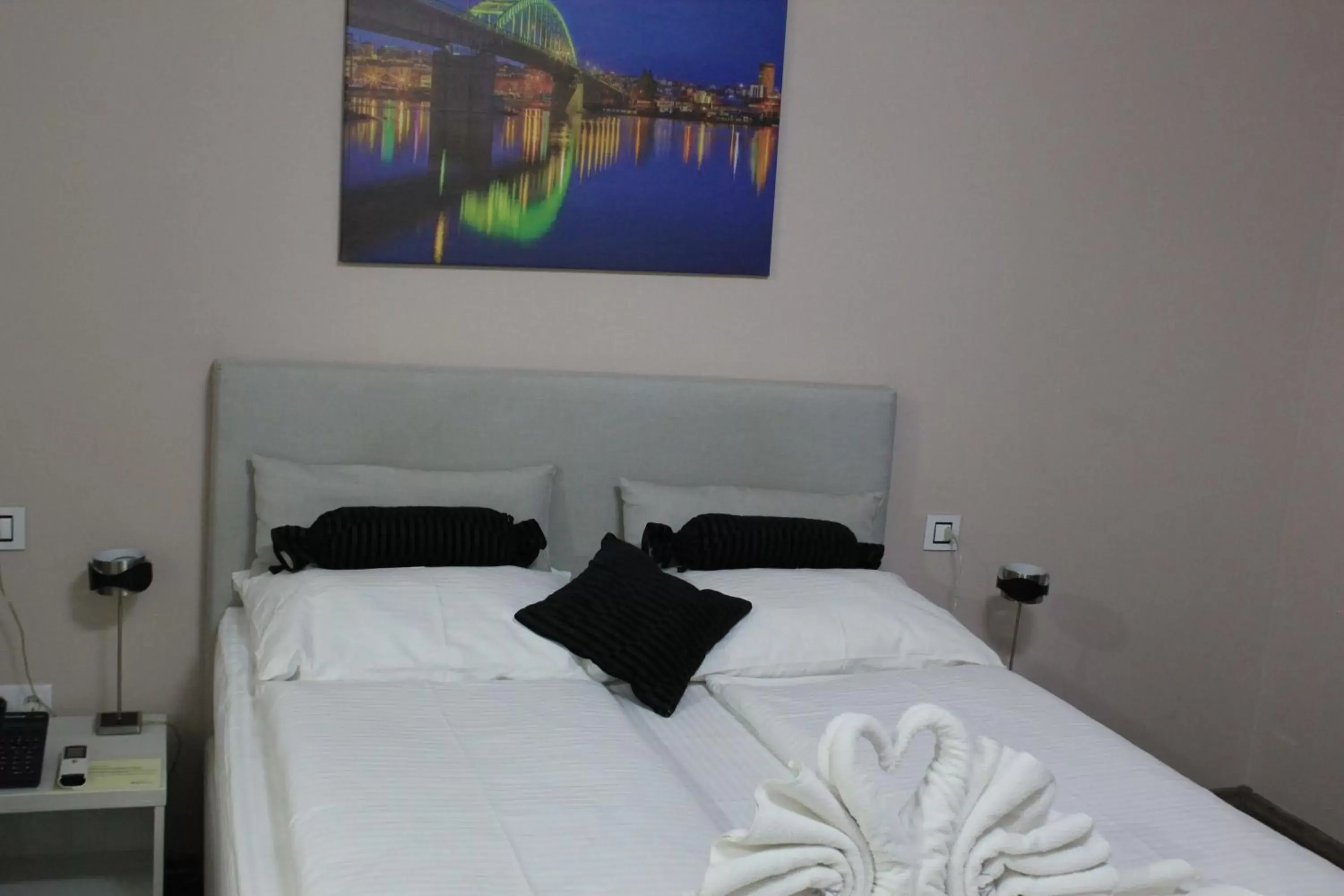 Superior Double Room in Hotel Bakarni Lonac Superior Double Room in Hotel Bakarni Lonac