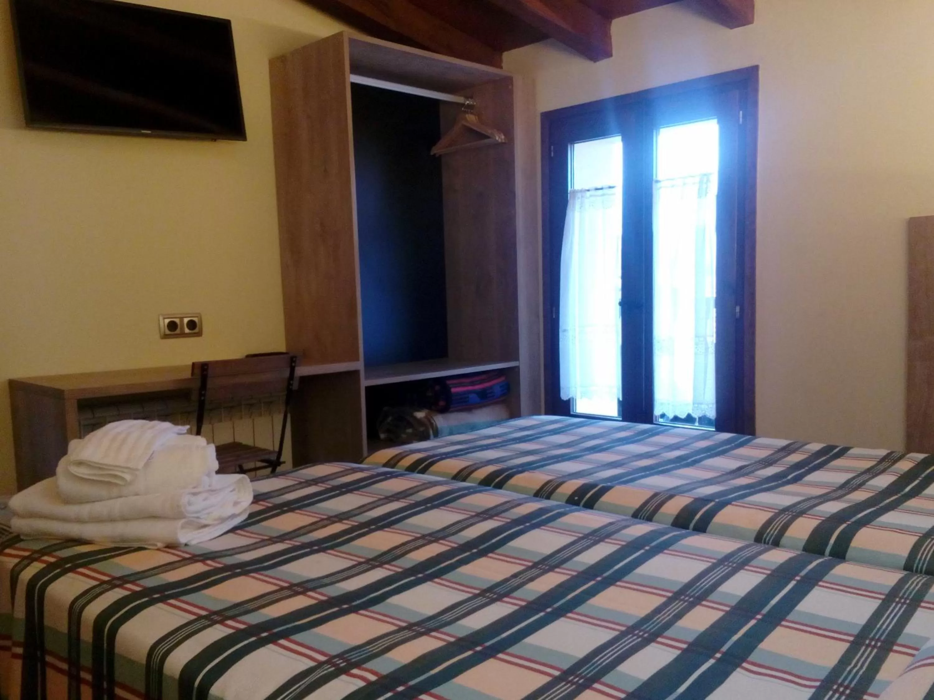 Bed in CAN MENCIÓ - Plaça Major