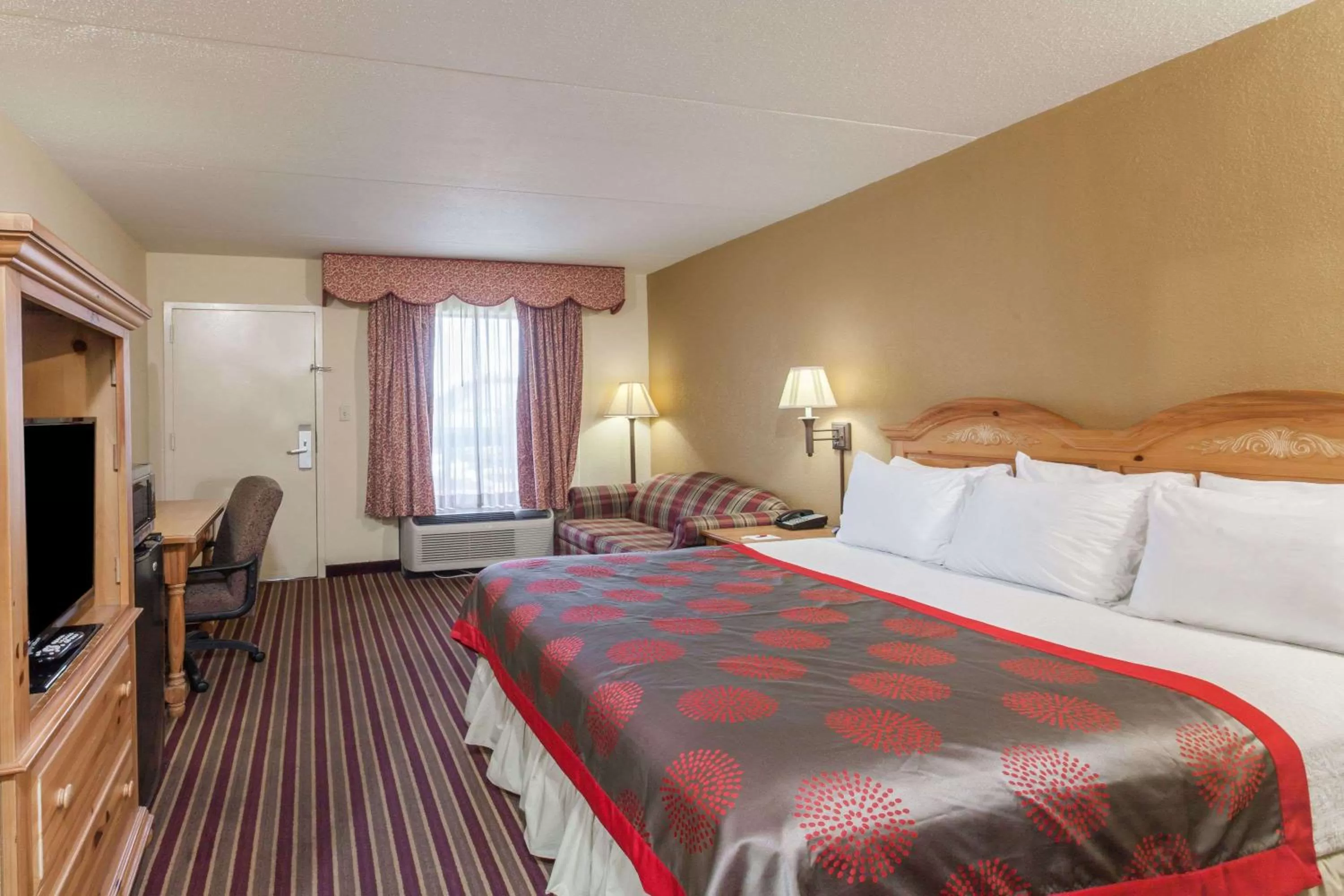 Photo of the whole room, Bed in Ramada by Wyndham Lebanon