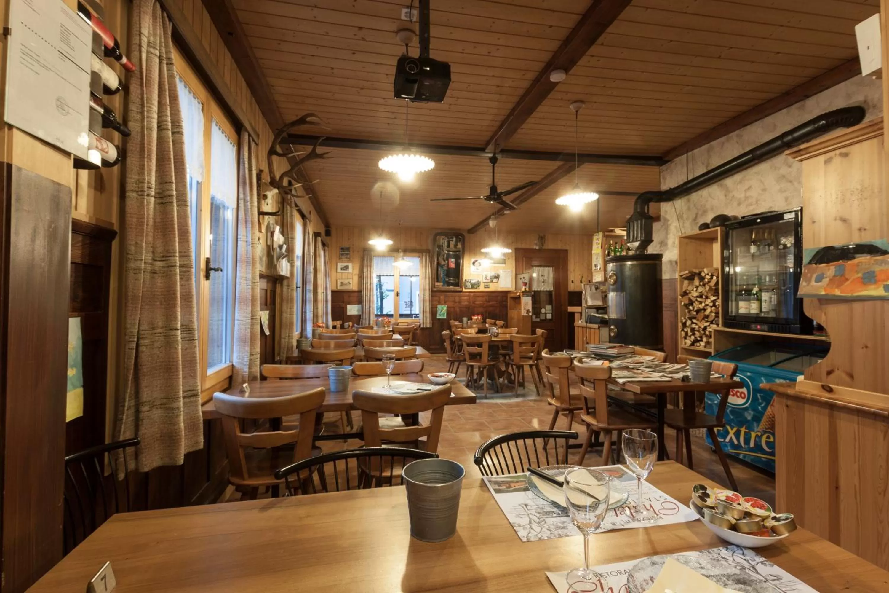 Lounge or bar in Ristorante Pensione Chalet Stazione