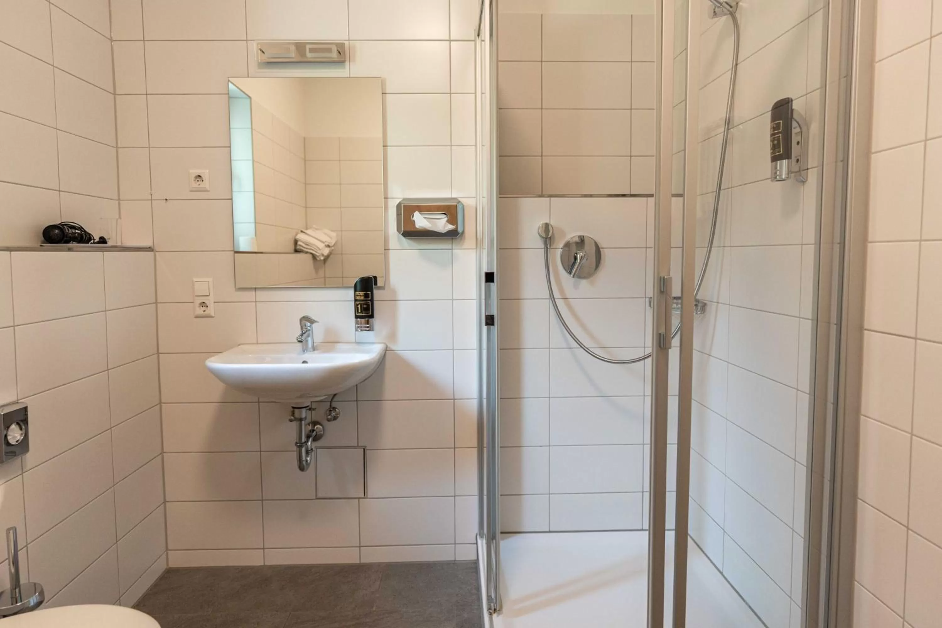 Bathroom in Hotel am Römerplatz