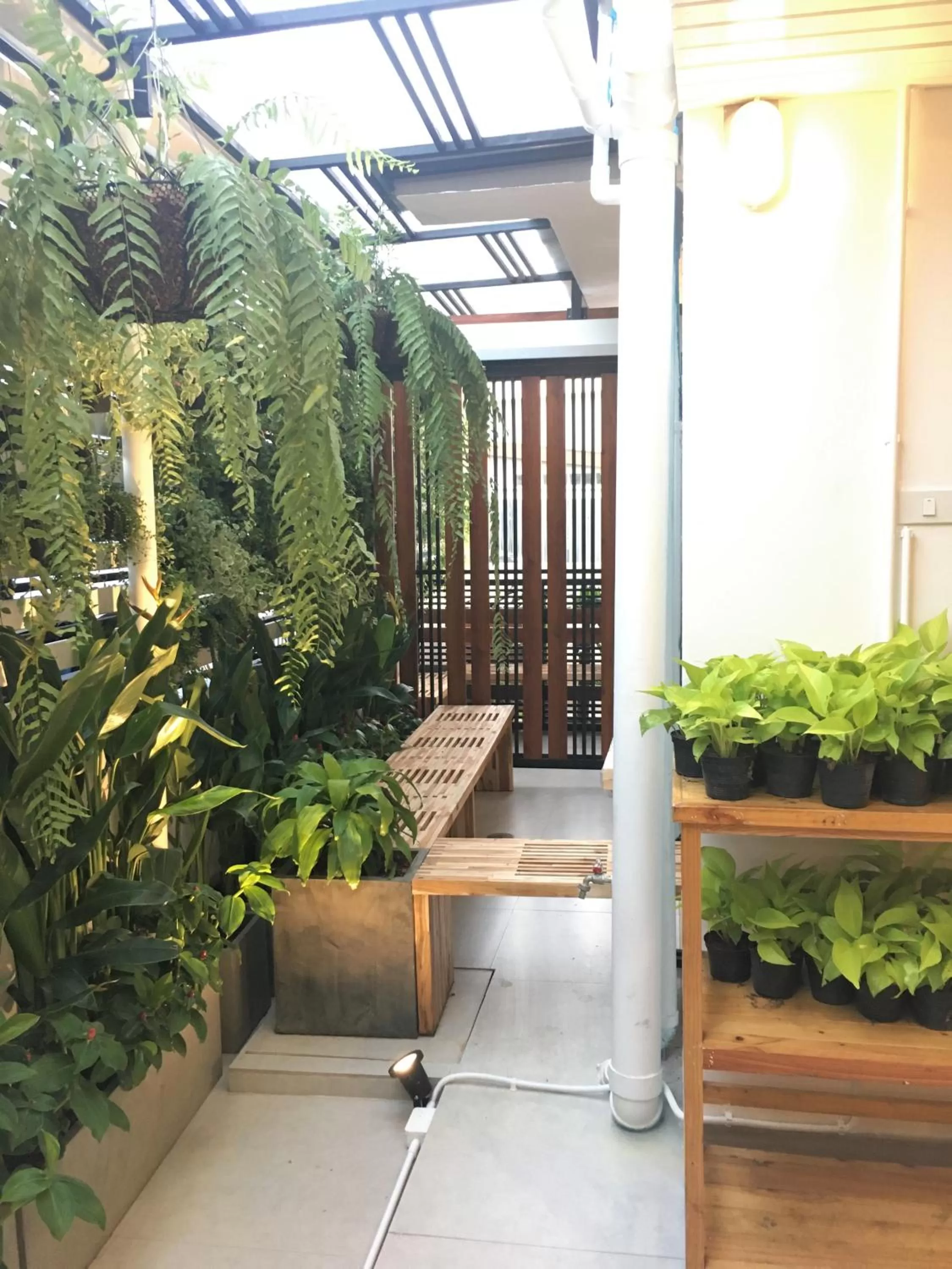 Seating area in Bangkok Saran Poshtel