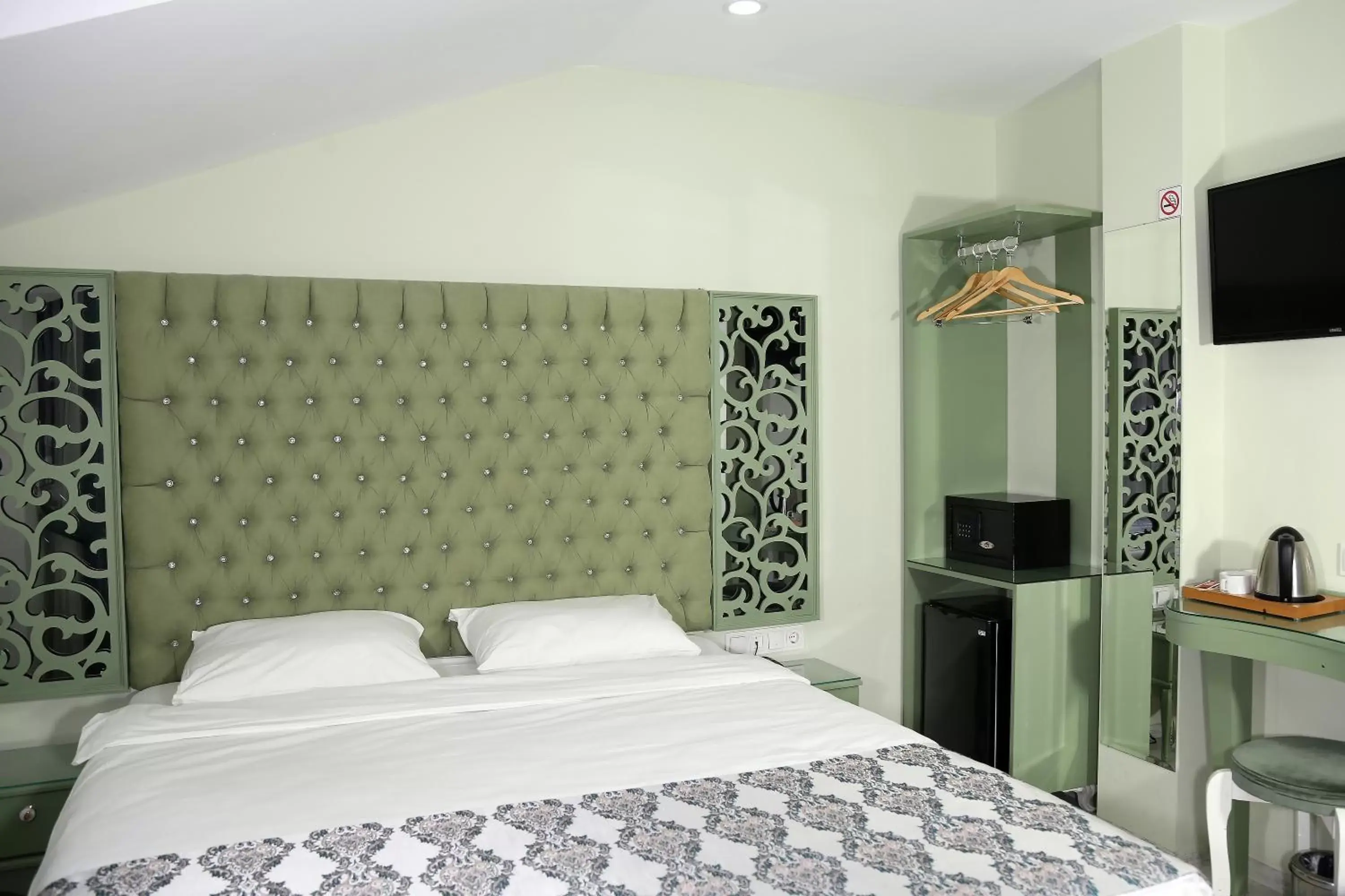 Connecting Deluxe Suite in Green Garden Hotel Connecting Deluxe Suite in Green Garden Hotel