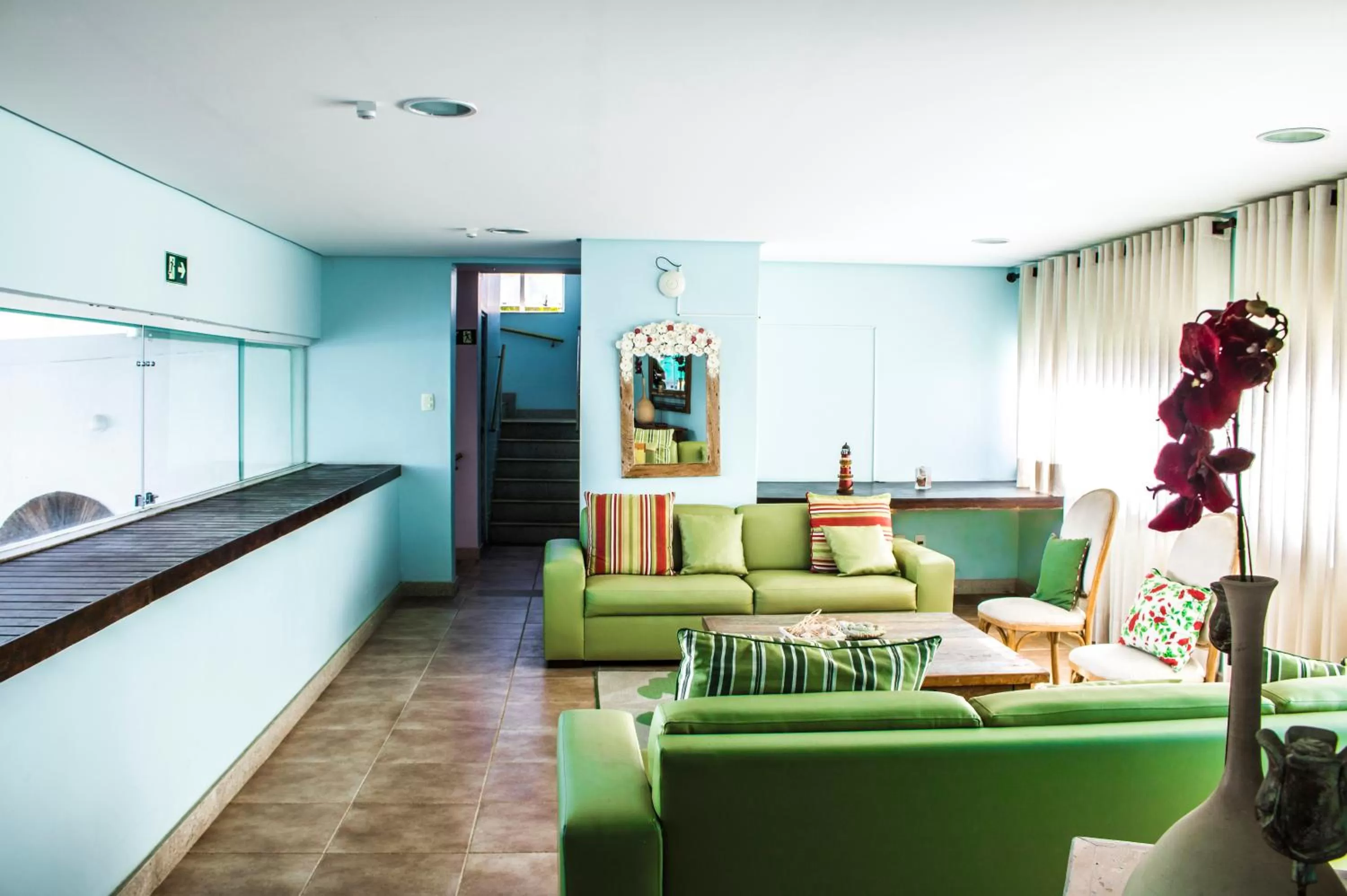 Living room in Farol de Itapuã Praia Hotel