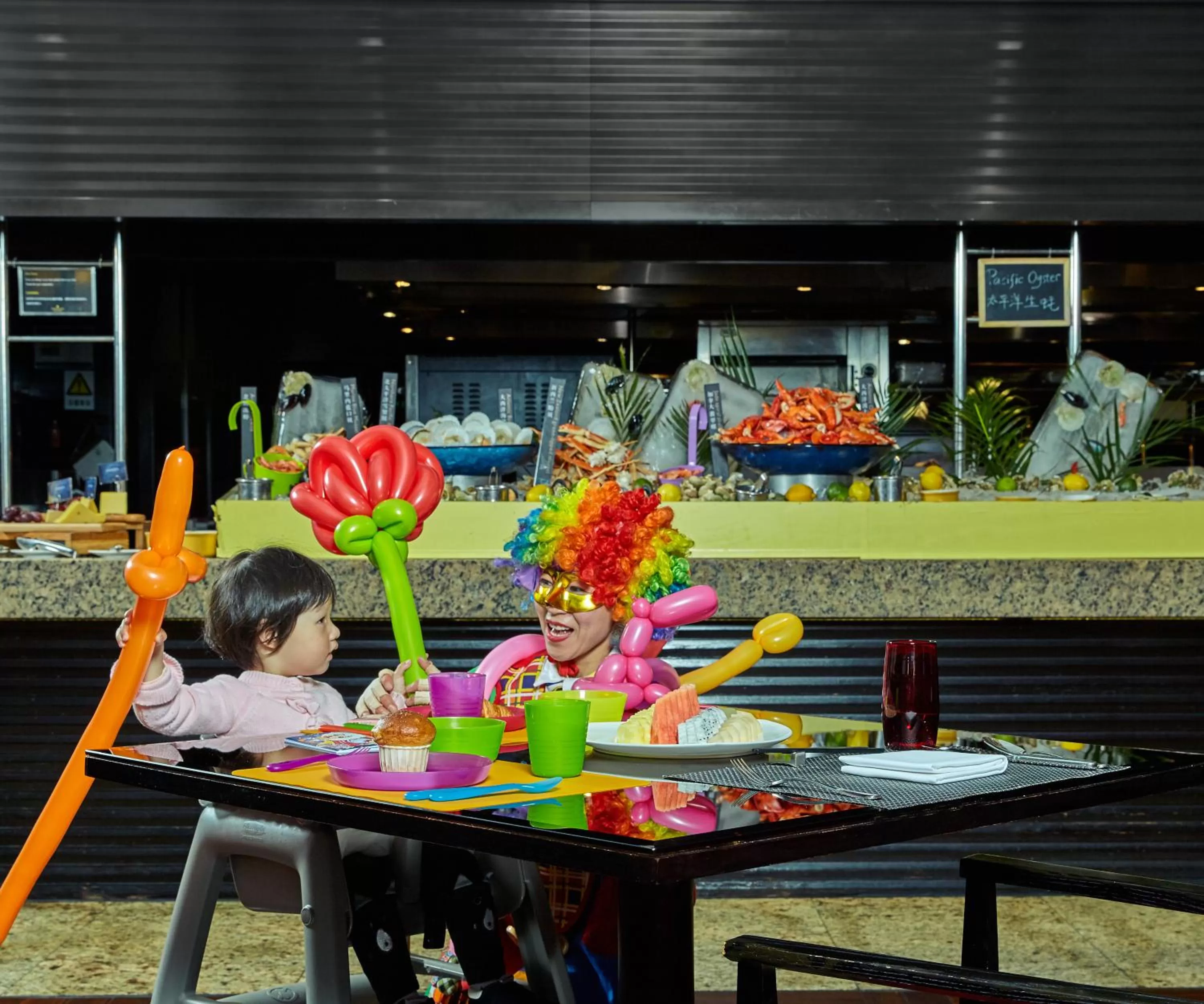 Area and facilities in InterContinental Shanghai Pudong by IHG