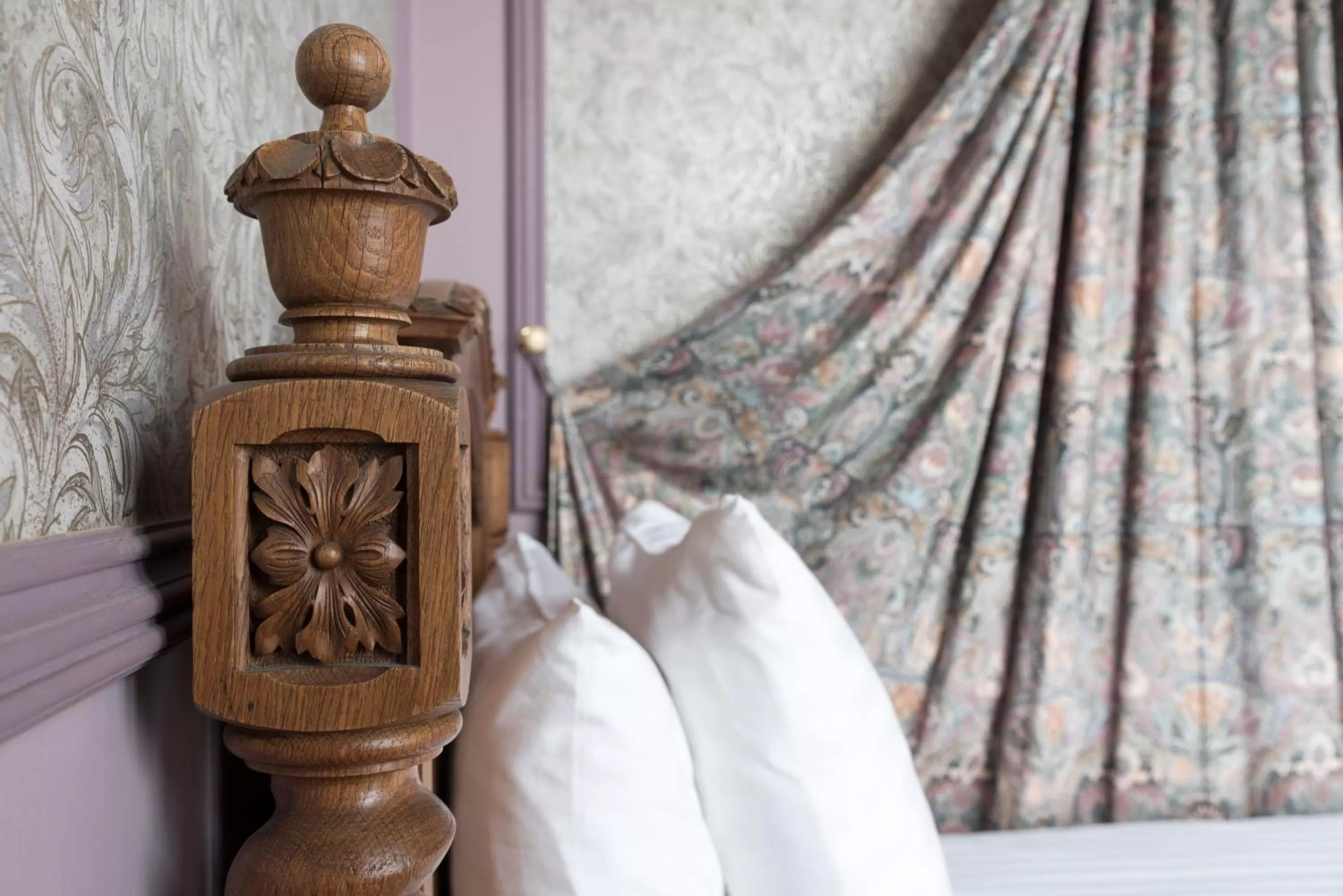 Decorative detail, Bed in Hotel Fidder - Patrick's Whisky Bar