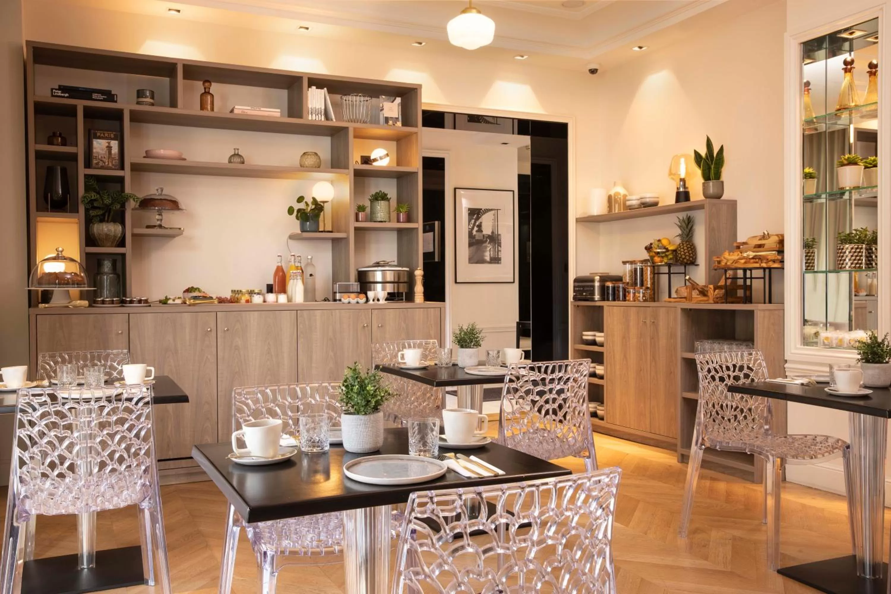 Area and facilities in First Hotel Paris Tour Eiffel