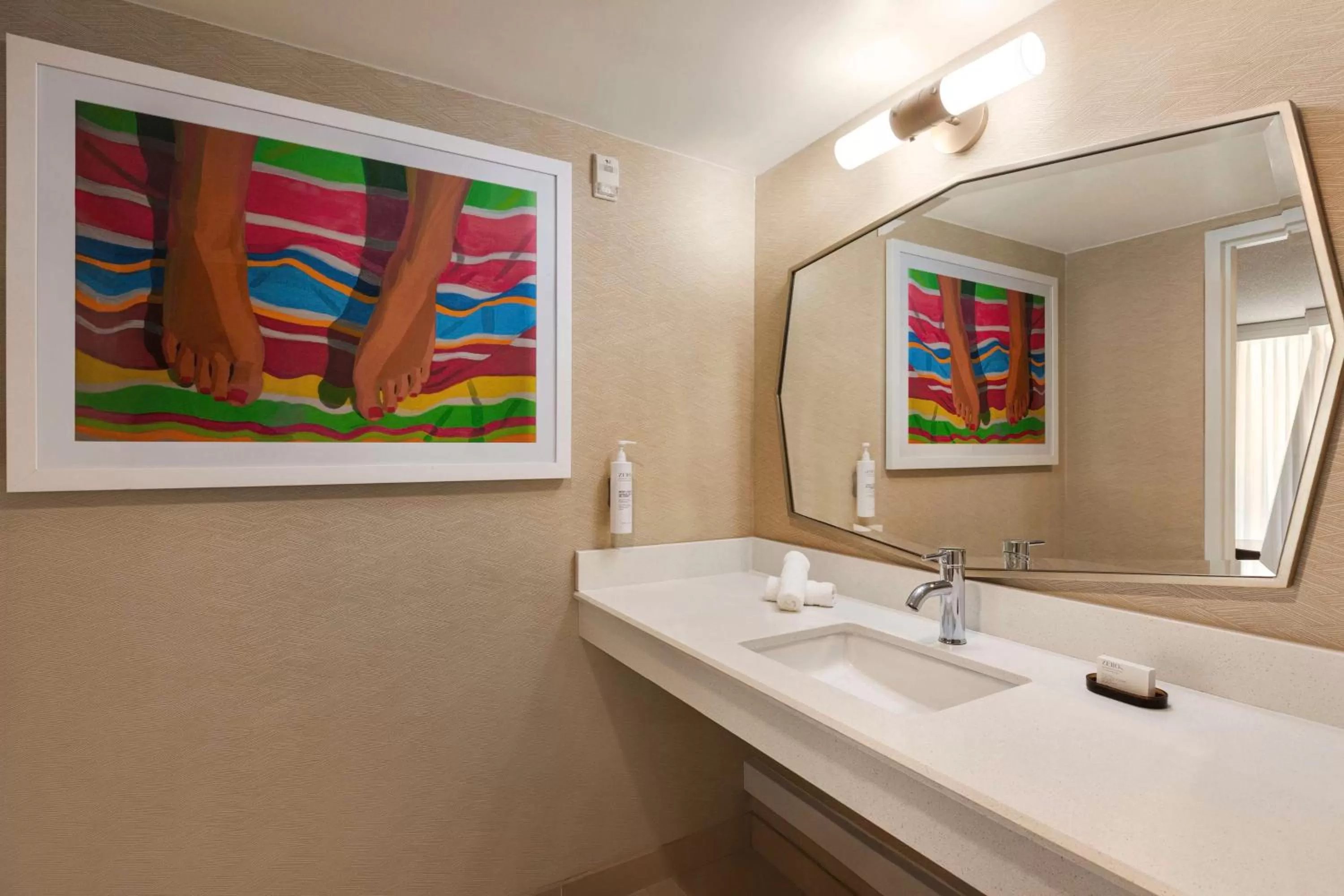 Bathroom in Embassy Suites by Hilton Deerfield Beach Resort & Spa