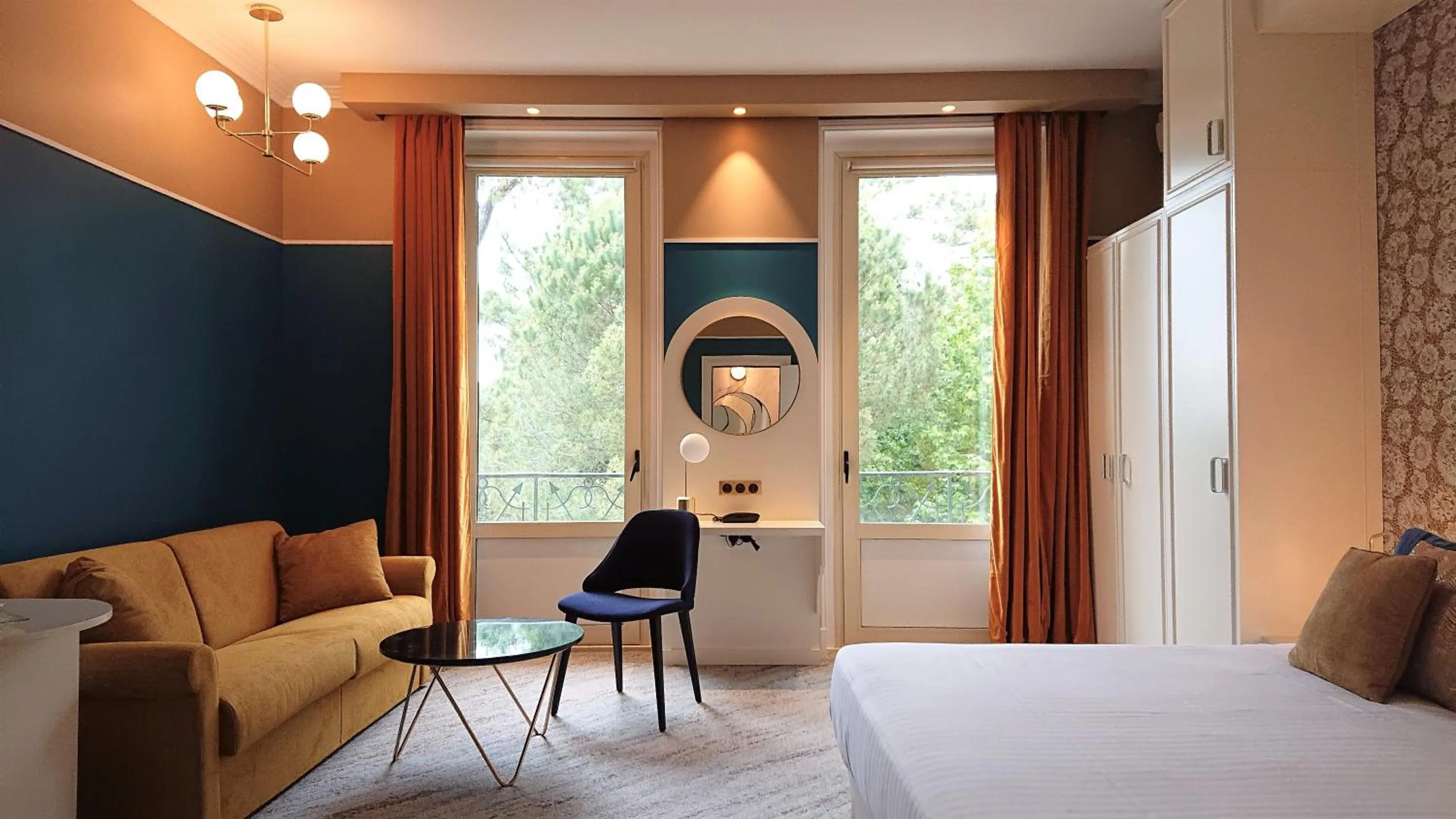 Garden view, Bed in Hôtel The Originals Résidence de Rohan (EX RELAIS DU SILENCE)