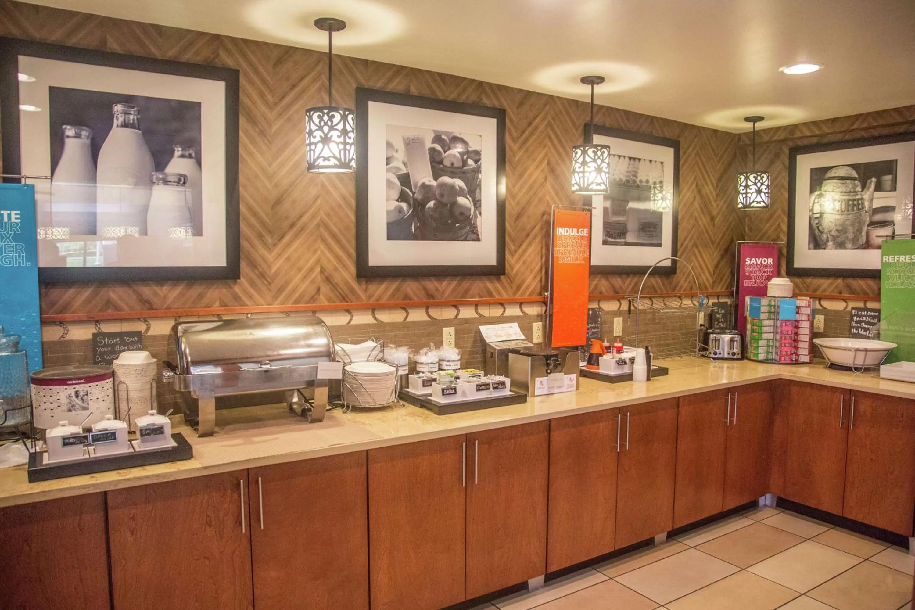 Restaurant/places to eat in Hampton Inn Summersville