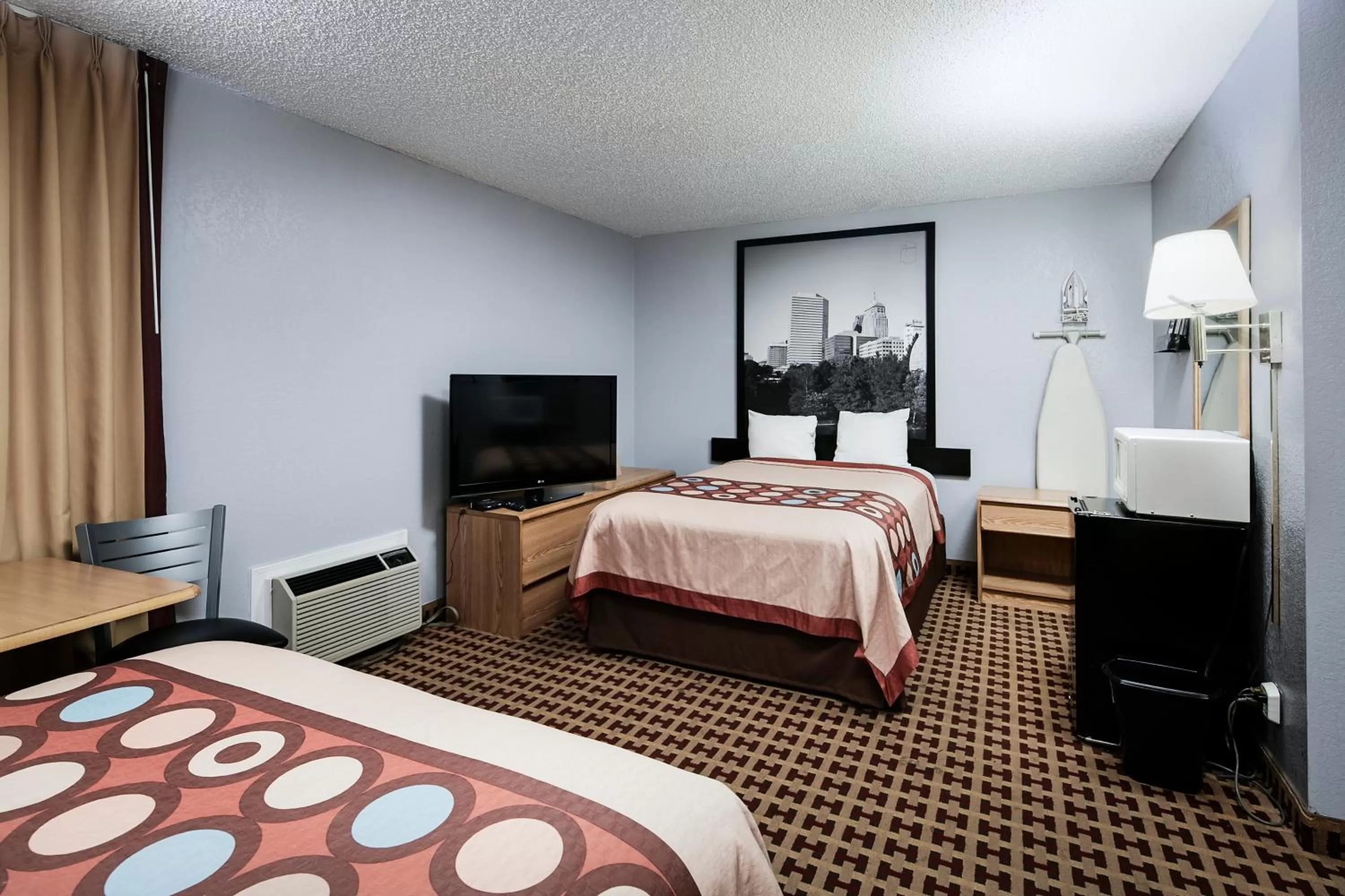 Bed in Super 8 by Wyndham Elk City