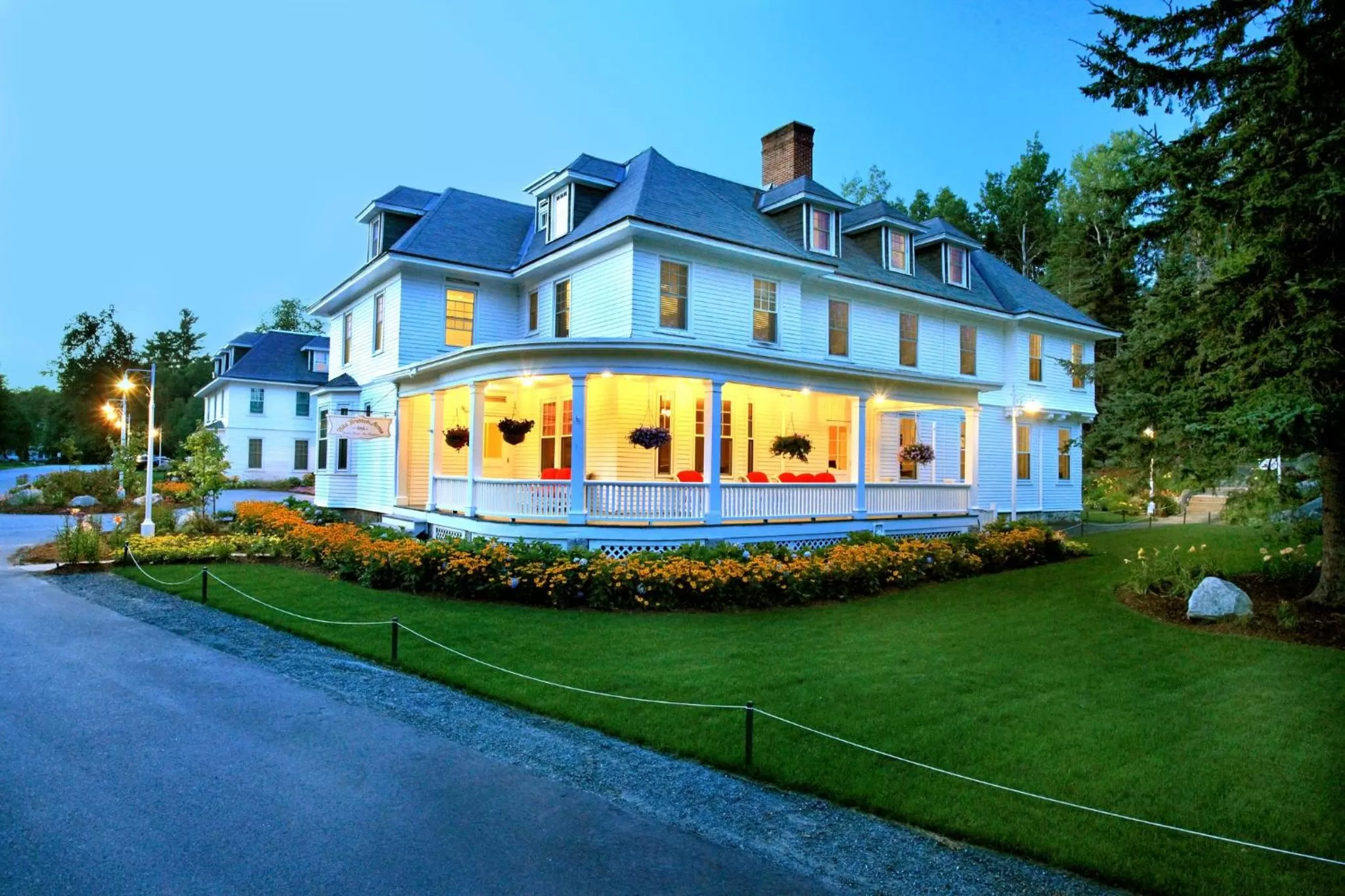Property building in Omni Bretton Arms Inn at Mount Washington Resort