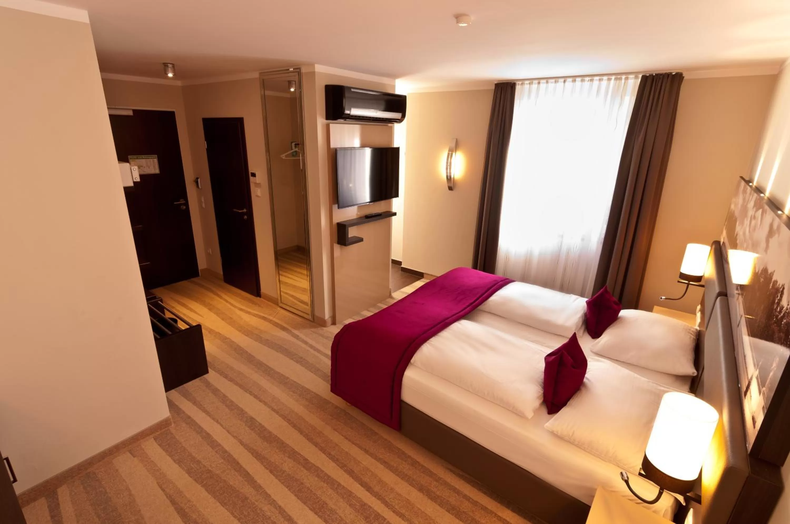 Photo of the whole room, Bed in Amalienburg - Boutique & Boarding Hotel