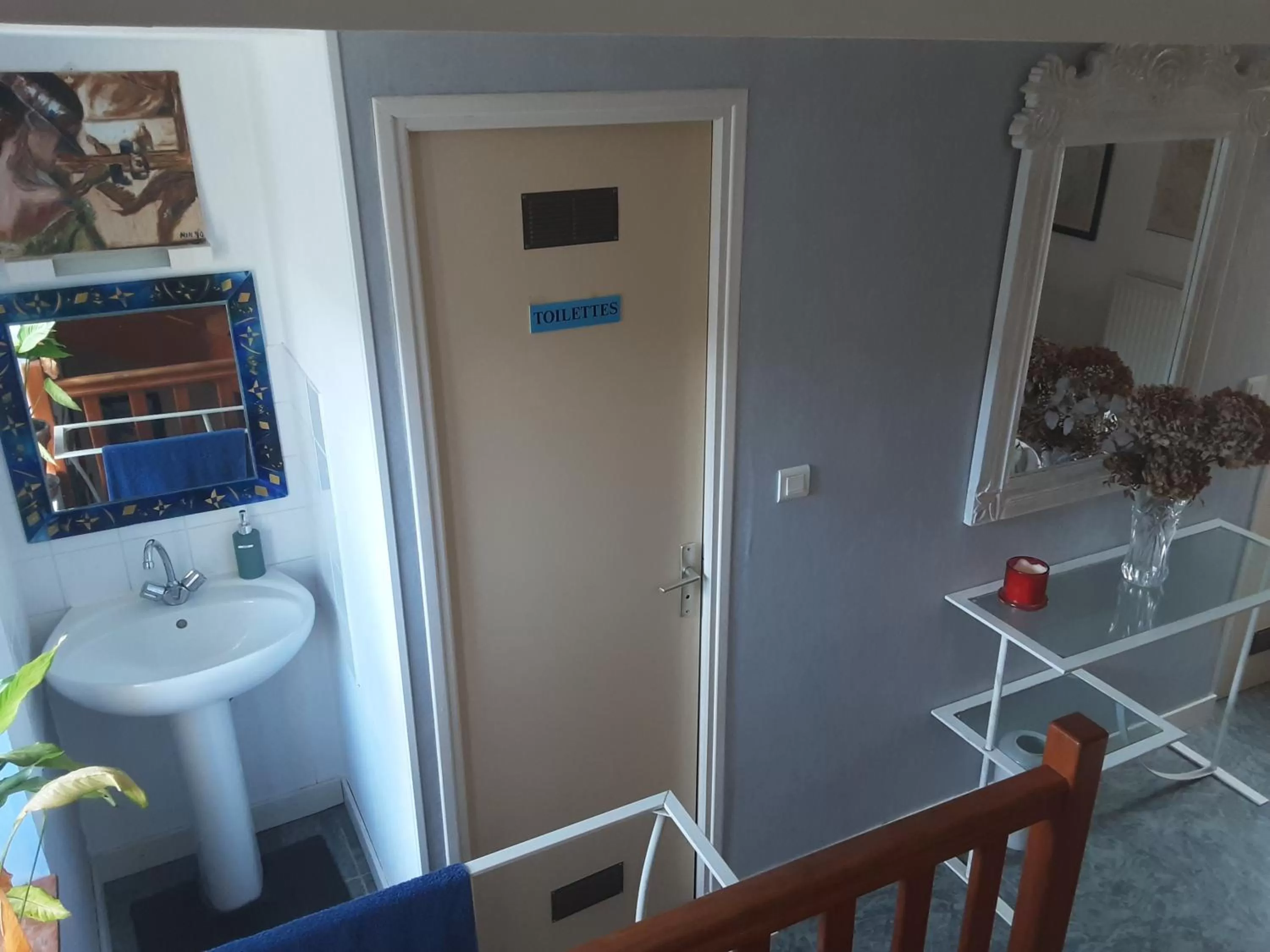 Toilet, Bathroom in chambres d'hôtes les mésanges avec salle d'eau privative pdj compris