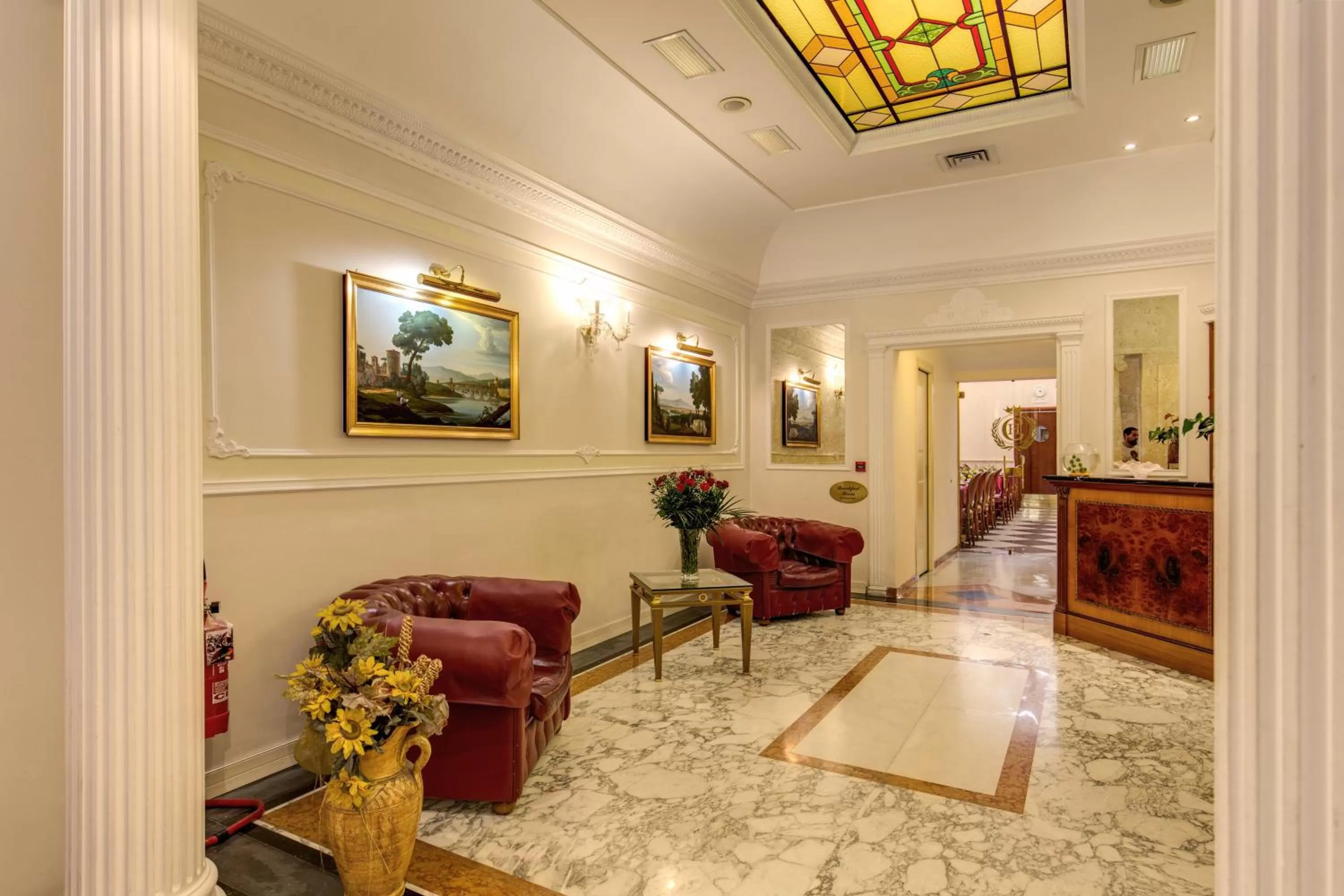 Seating area in Hotel Contilia