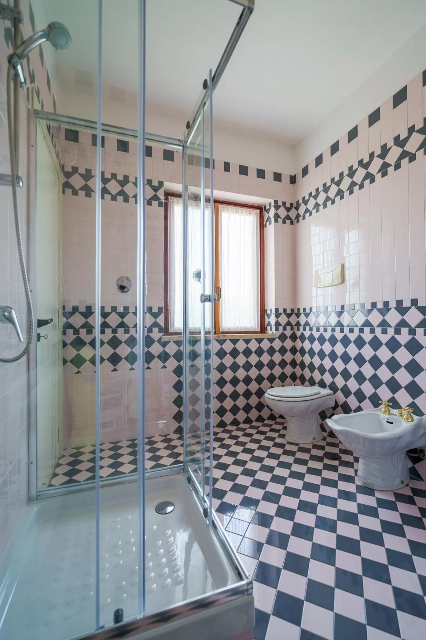 Shower in B&B Villa Le Mattine