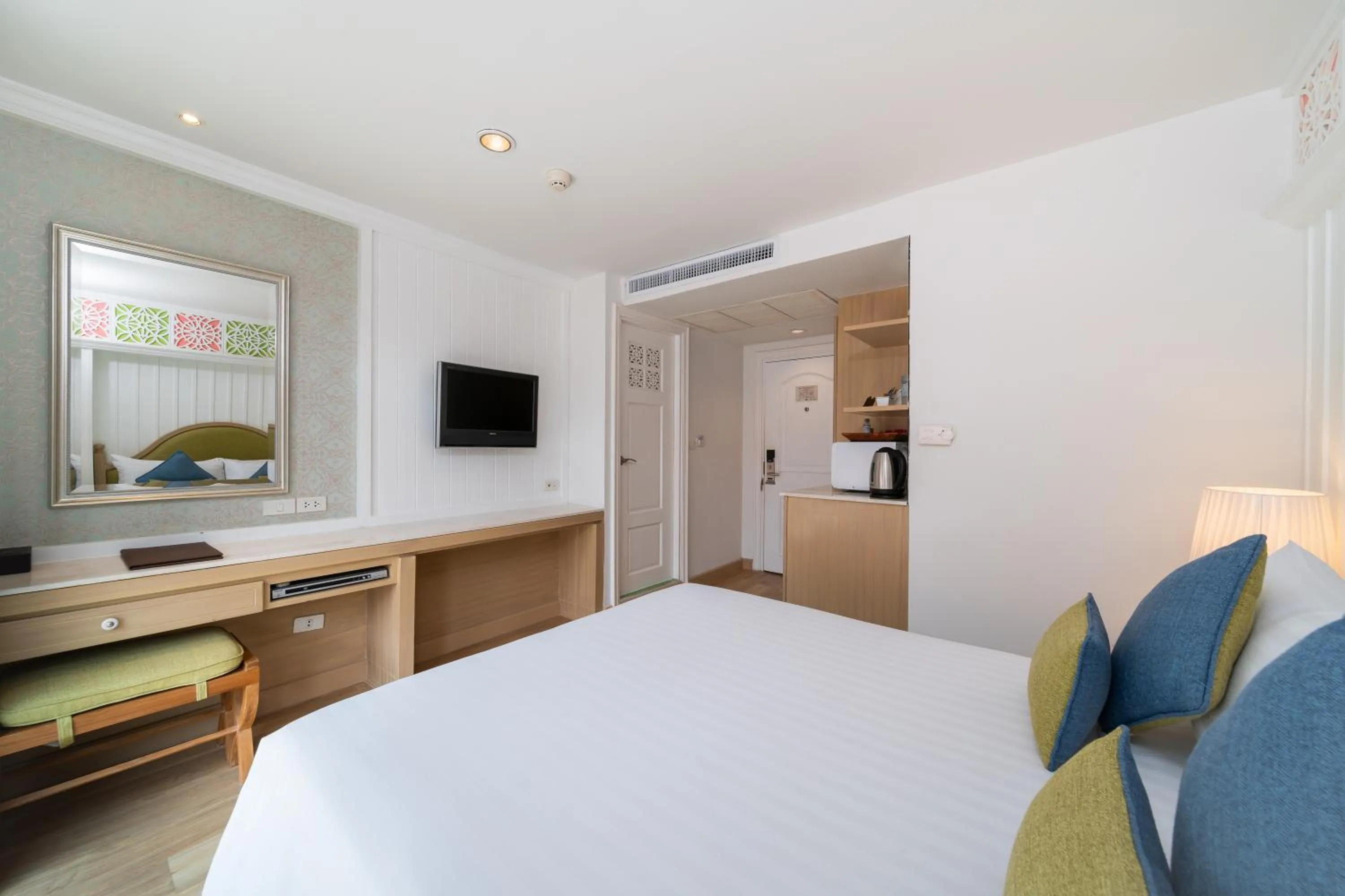 Bed in La Petite Salil Sukhumvit 8