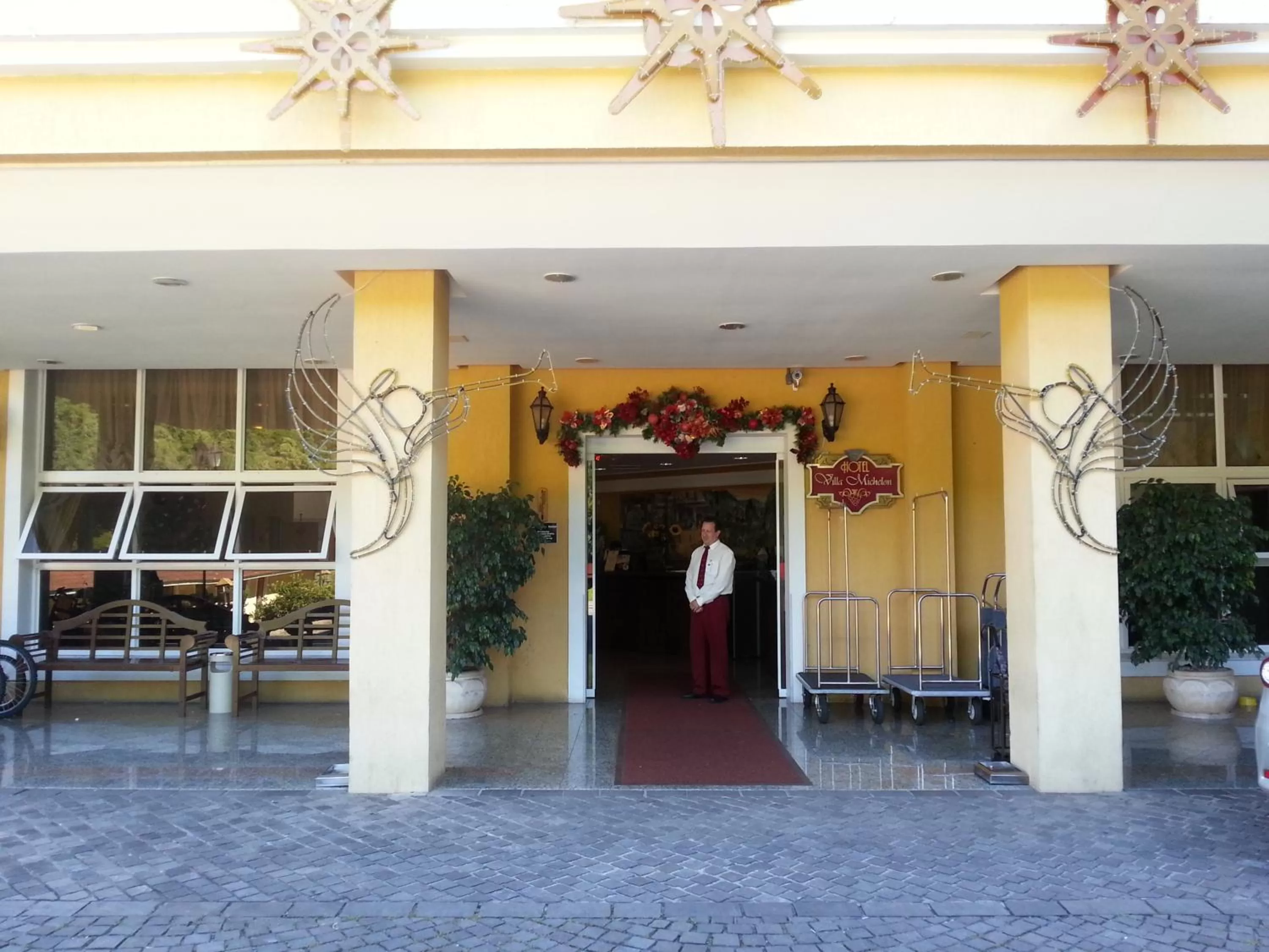 Facade/entrance in Hotel Villa Michelon