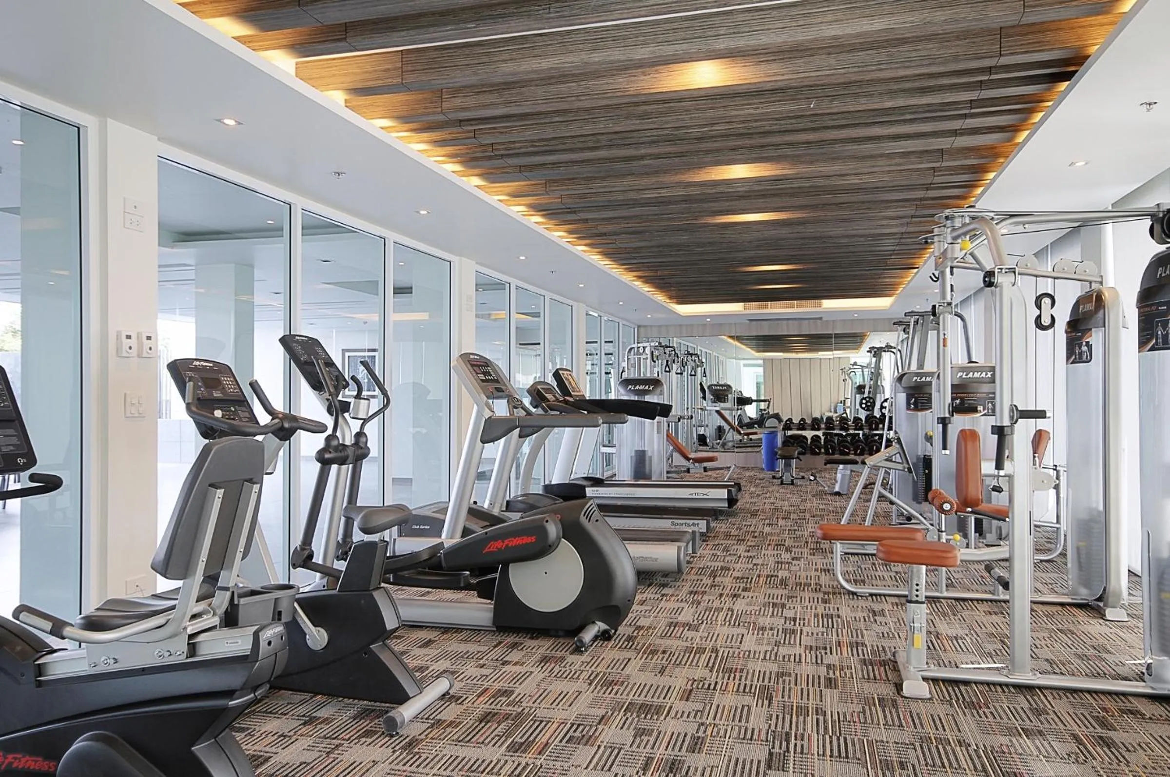 Fitness centre/facilities in Classic Kameo Hotel & Serviced Apartments, Ayutthaya