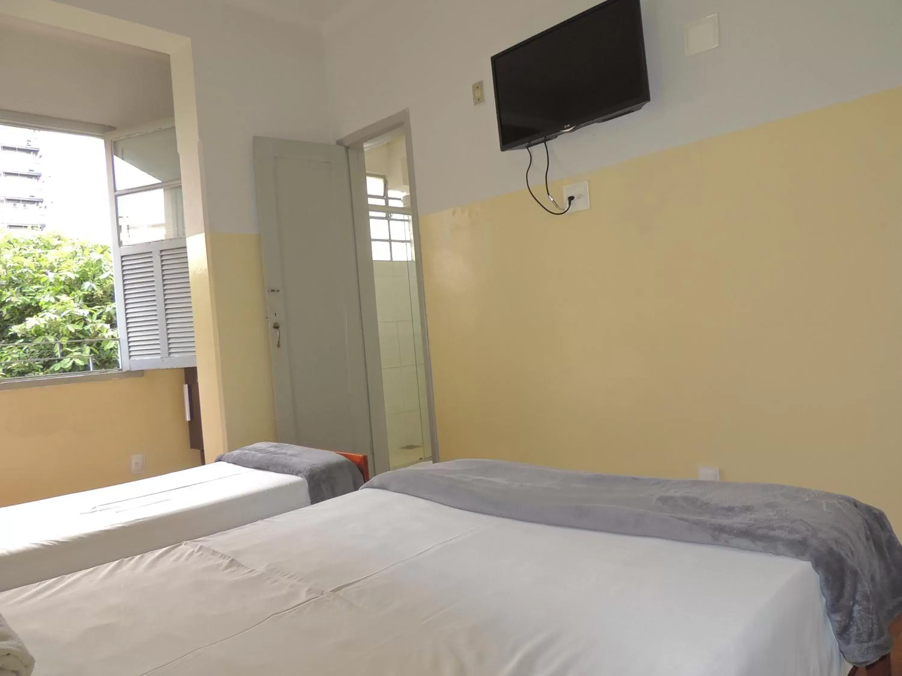 Standard Triple Room - single occupancy in Hotel Esplanada Belo Horizonte - Proximo a Estacao de Trem Standard Triple Room - single occupancy in Hotel Esplanada Belo Horizonte - Proximo a Estacao de Trem