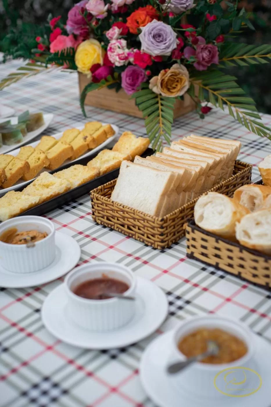Buffet breakfast in Hong Mon Villa